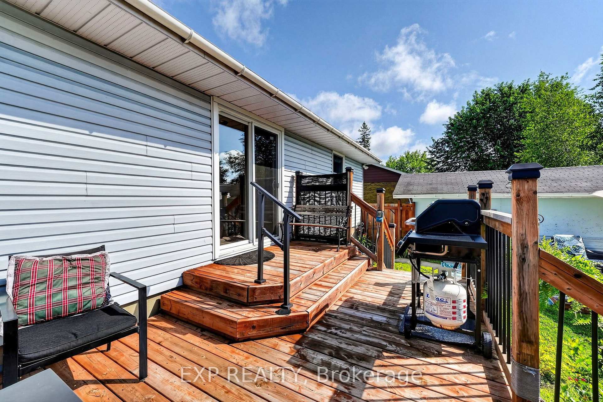 Photo 38 of 1304 Leonard Avenue, Cornwall, Cornwall — HOMEH