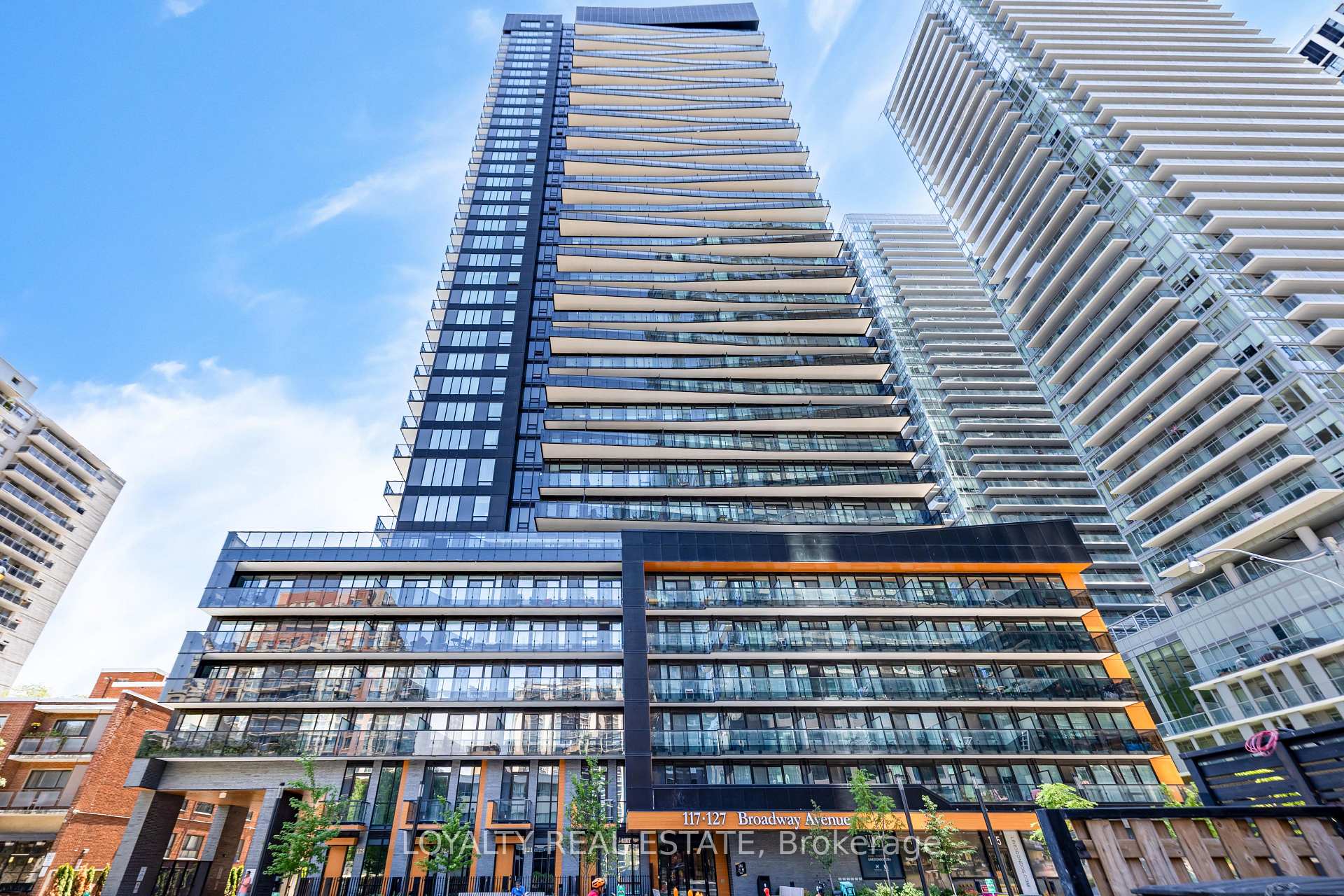 Photo 1 of Unit 211, 117 Broadway Avenue, Toronto, Mount Pleasant West — HOMEH