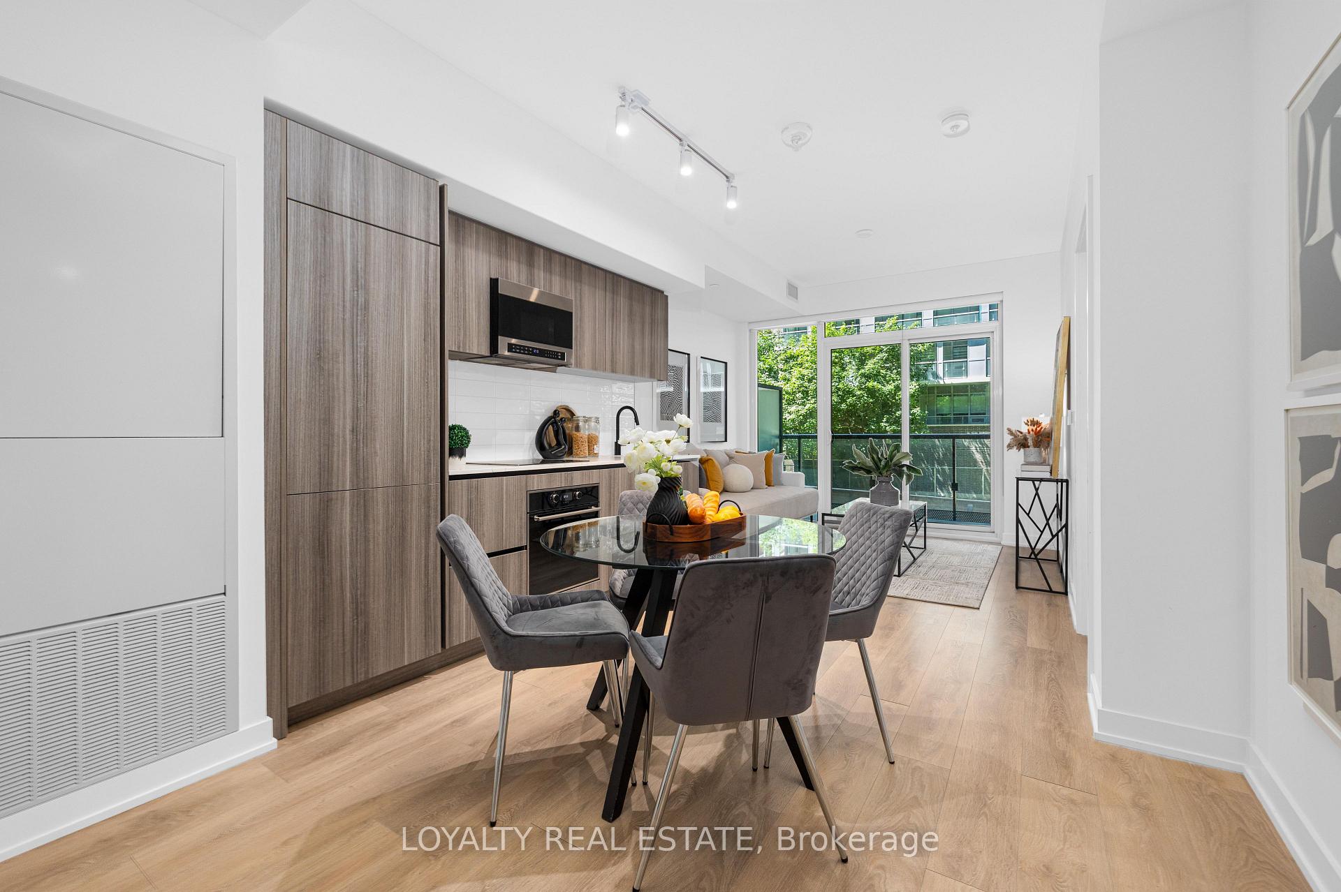 Photo 11 of Unit 211, 117 Broadway Avenue, Toronto, Mount Pleasant West — HOMEH