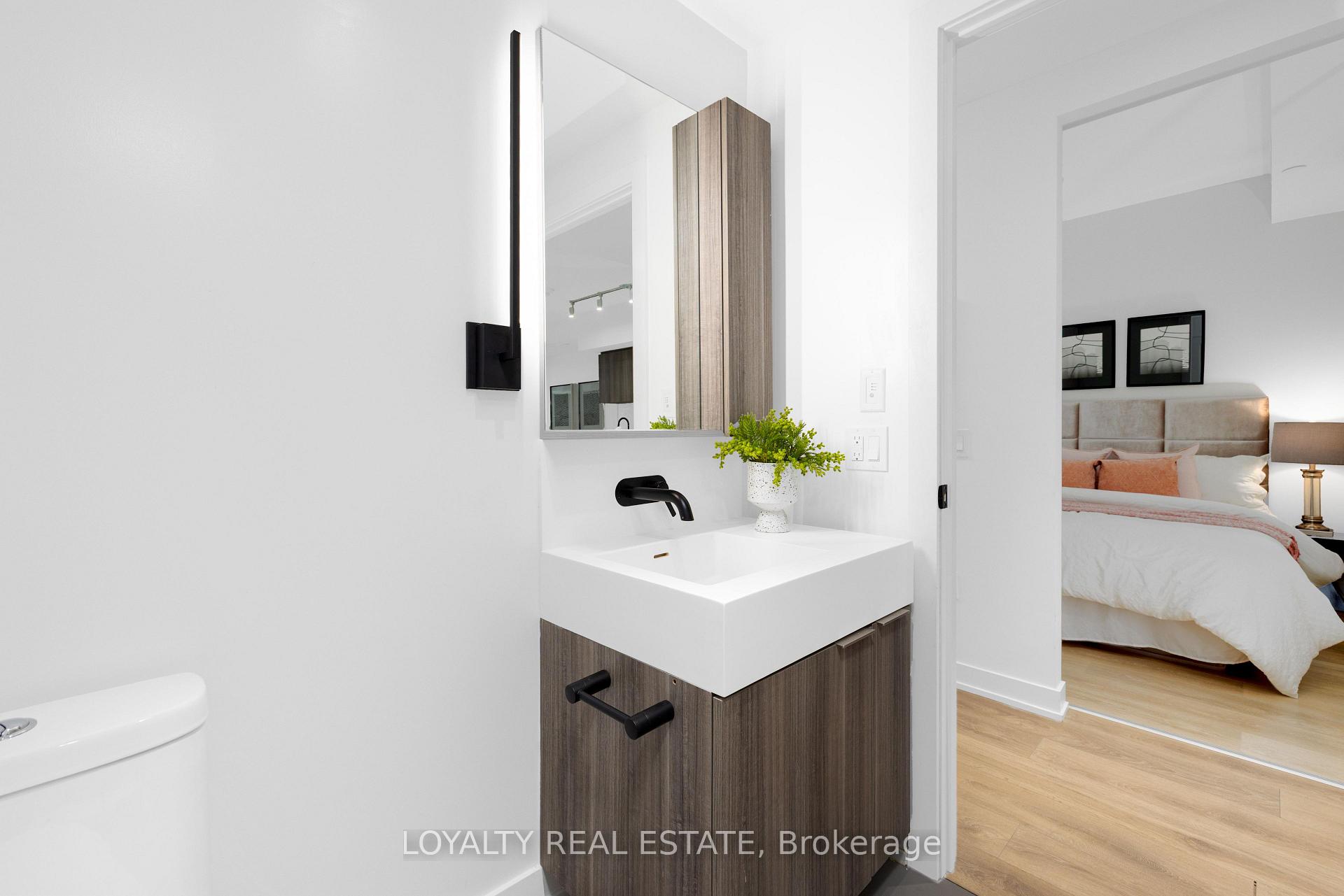 Photo 21 of Unit 211, 117 Broadway Avenue, Toronto, Mount Pleasant West — HOMEH