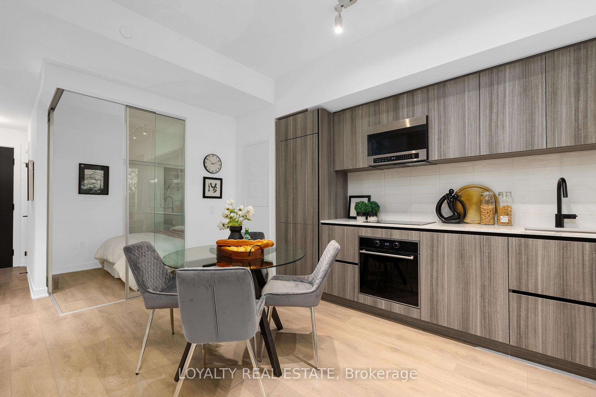 Photo 24 of Unit 211, 117 Broadway Avenue, Toronto, Mount Pleasant West — HOMEH