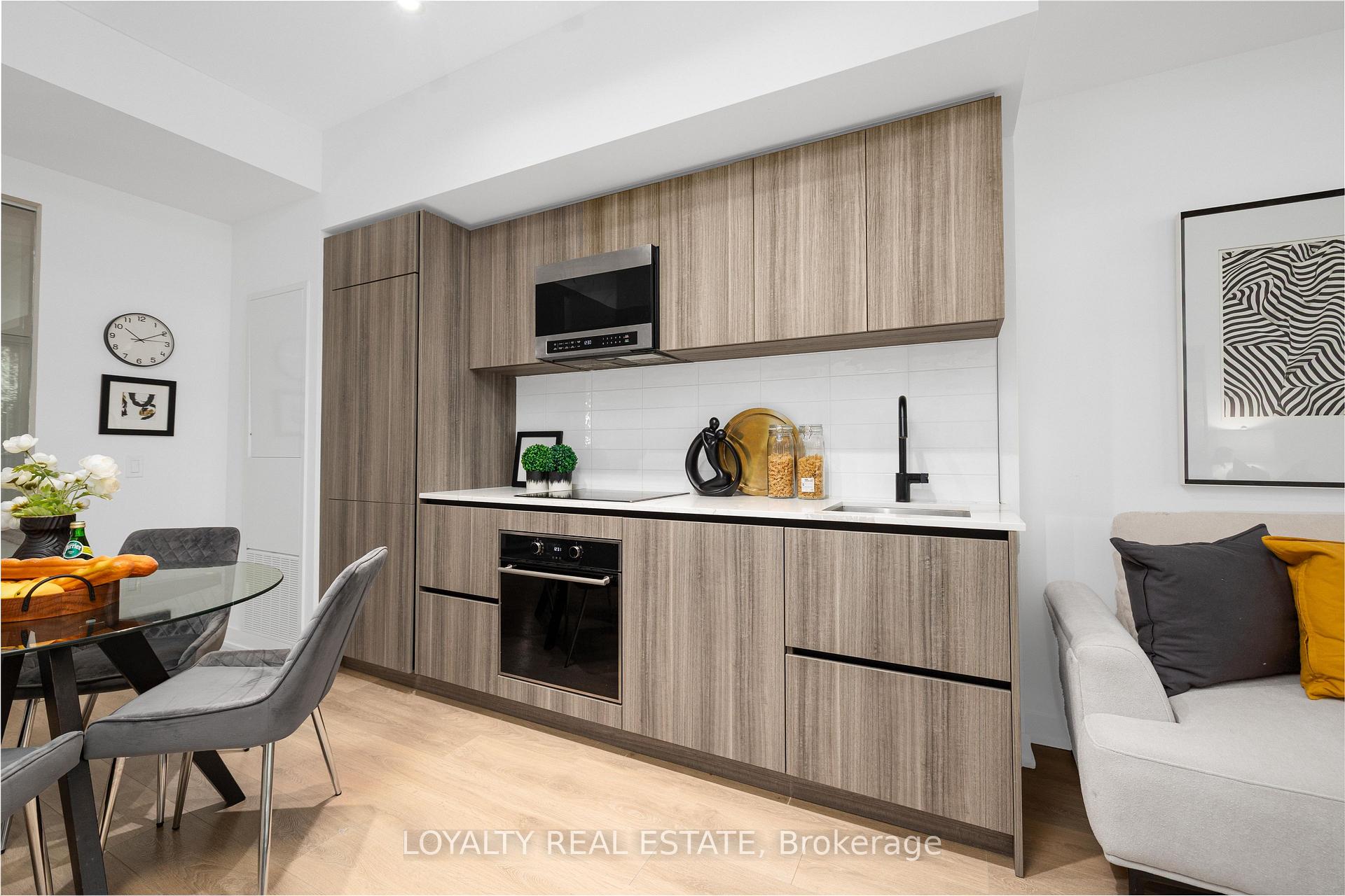 Photo 28 of Unit 211, 117 Broadway Avenue, Toronto, Mount Pleasant West — HOMEH