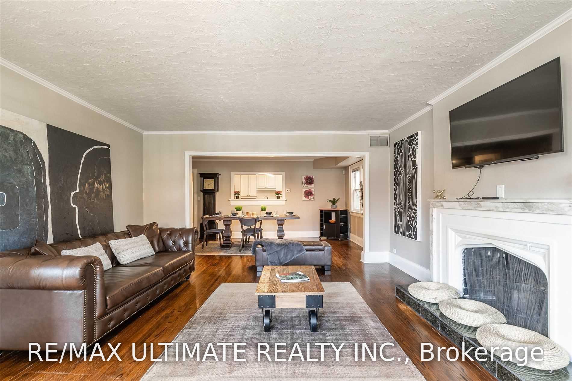 Photo 2 of Unit 4, 470 Oriole Parkway, Toronto, Yonge-Eglinton — HOMEH