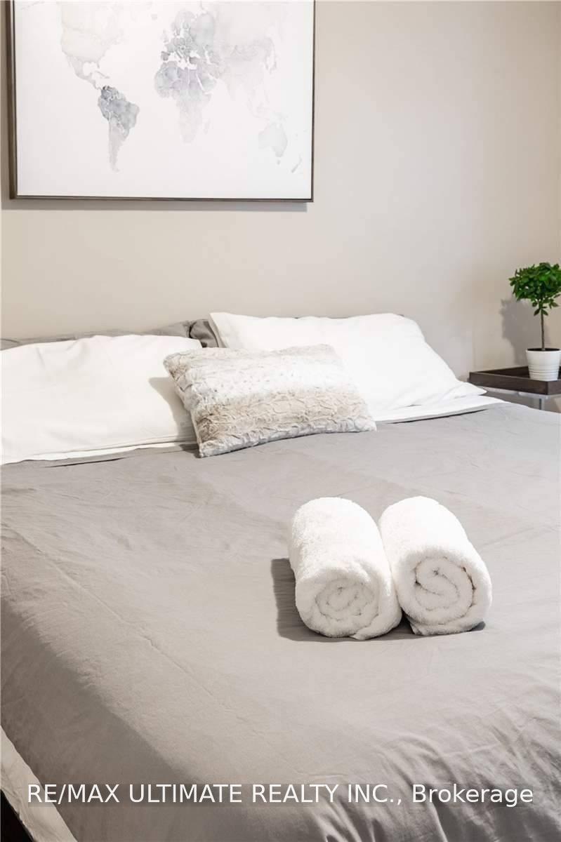 Photo 25 of Unit 4, 470 Oriole Parkway, Toronto, Yonge-Eglinton — HOMEH