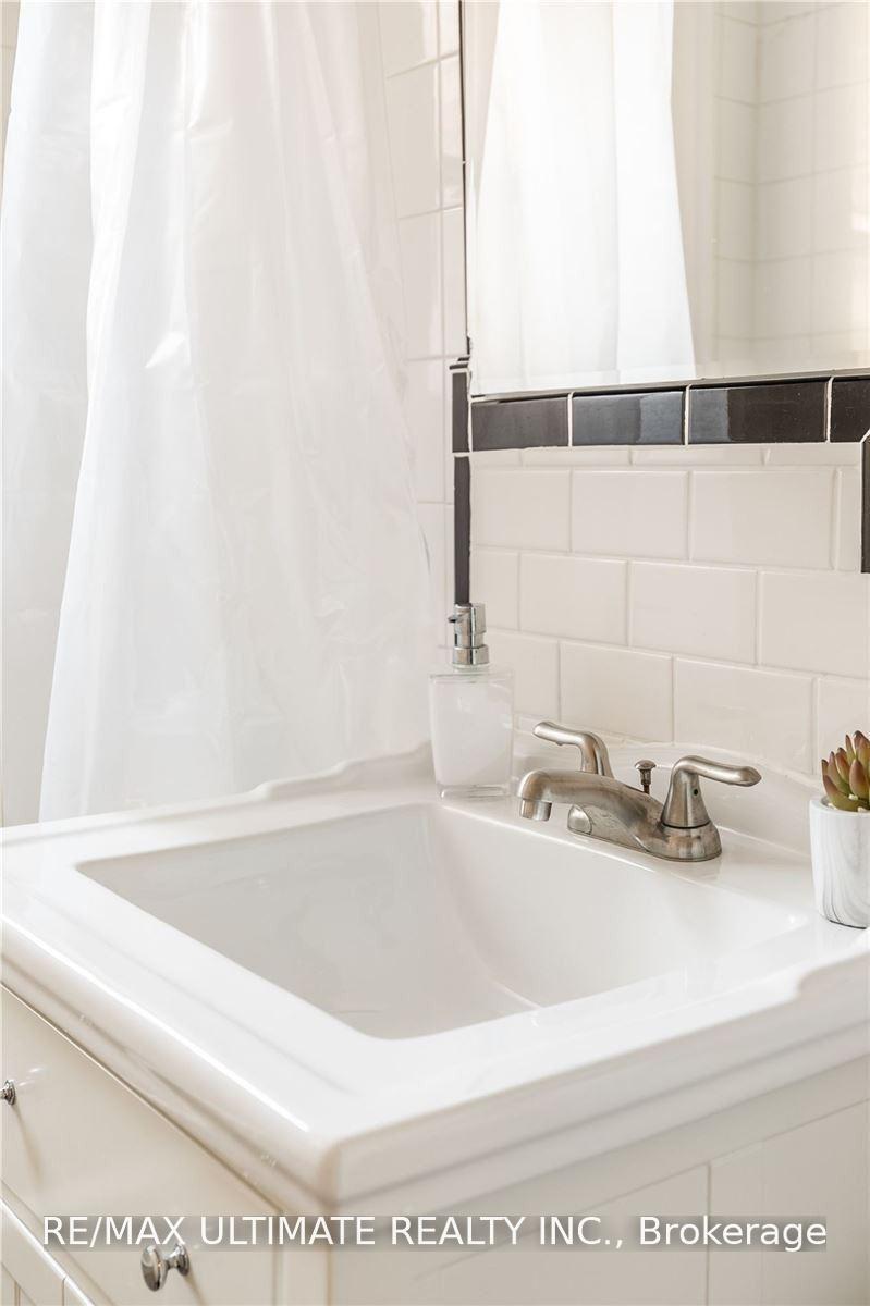 Photo 28 of Unit 4, 470 Oriole Parkway, Toronto, Yonge-Eglinton — HOMEH