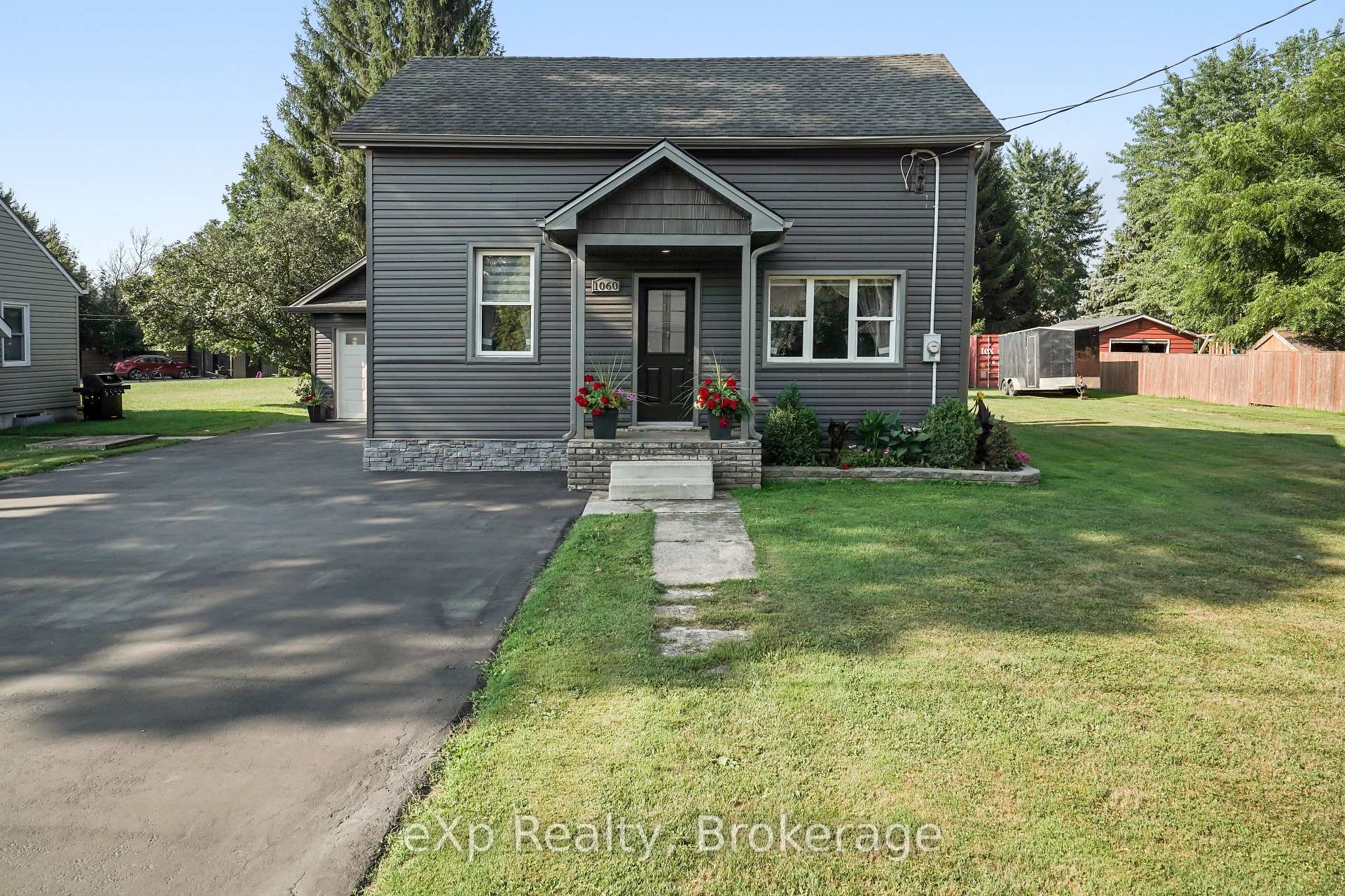 Photo 2 of 1060 Sanderson Street, Howick — HOMEH