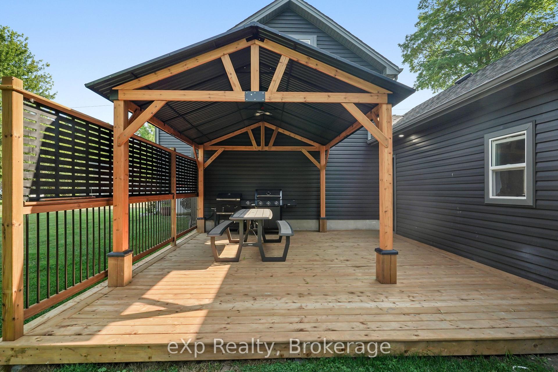 Photo 32 of 1060 Sanderson Street, Howick — HOMEH