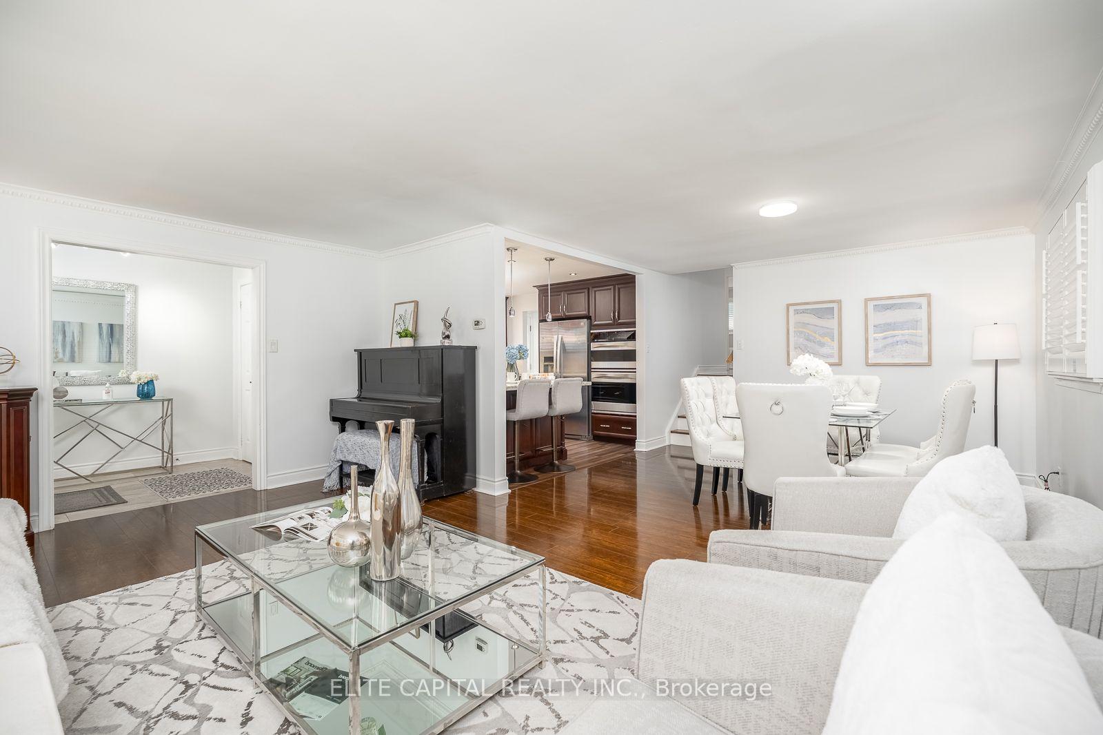 Photo 10 of 27 Staley Terrace, Scarborough, L'Amoreaux — HOMEH