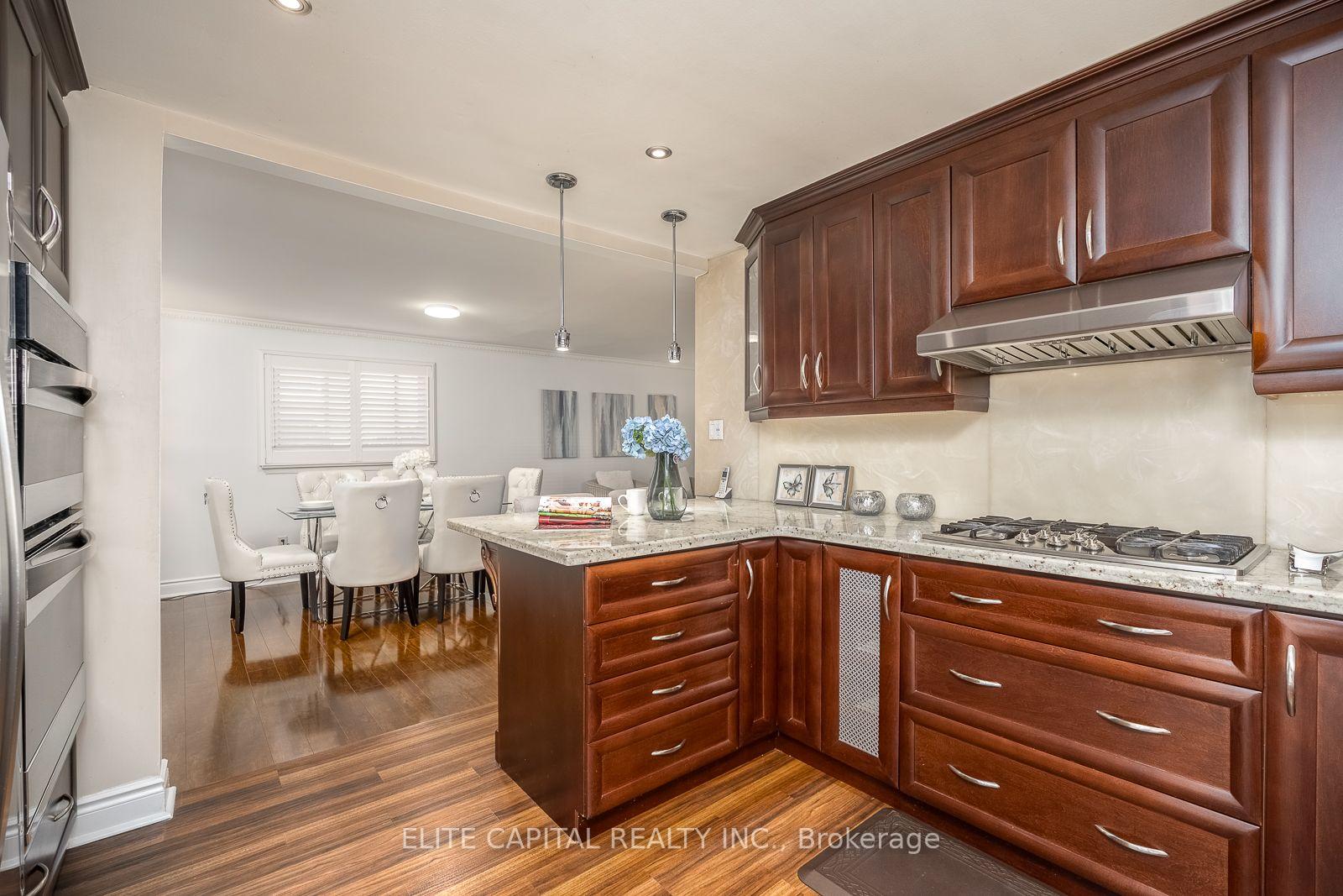 Photo 17 of 27 Staley Terrace, Scarborough, L'Amoreaux — HOMEH