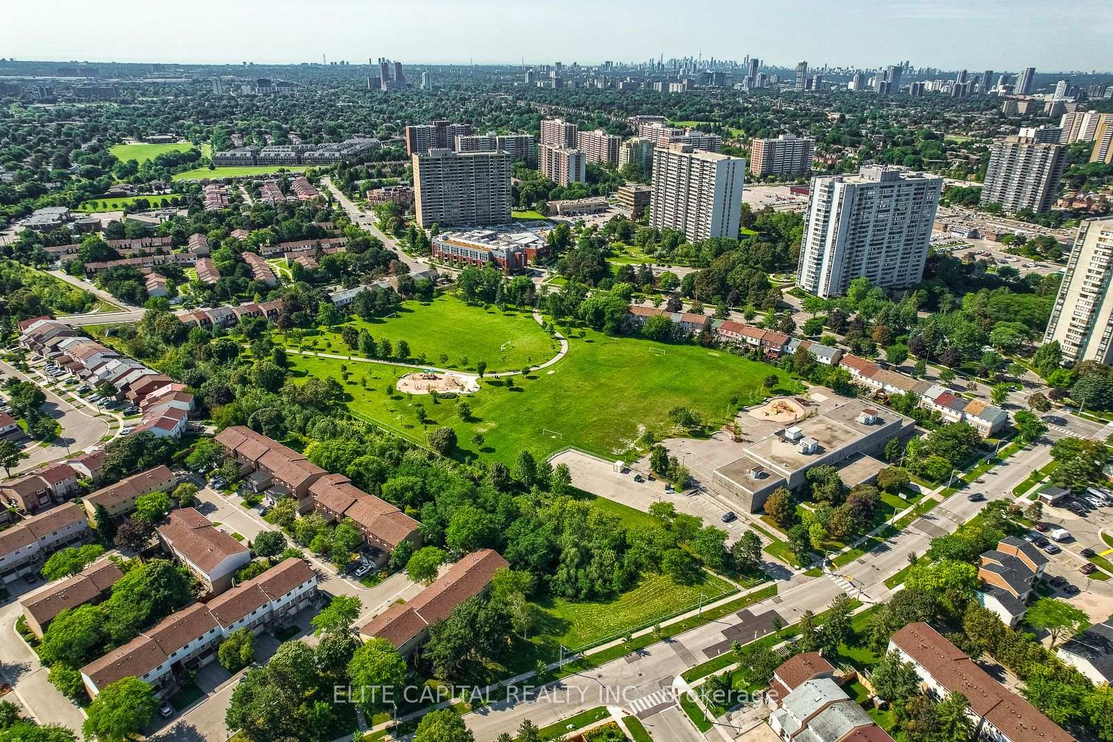 Photo 36 of 27 Staley Terrace, Scarborough, L'Amoreaux — HOMEH