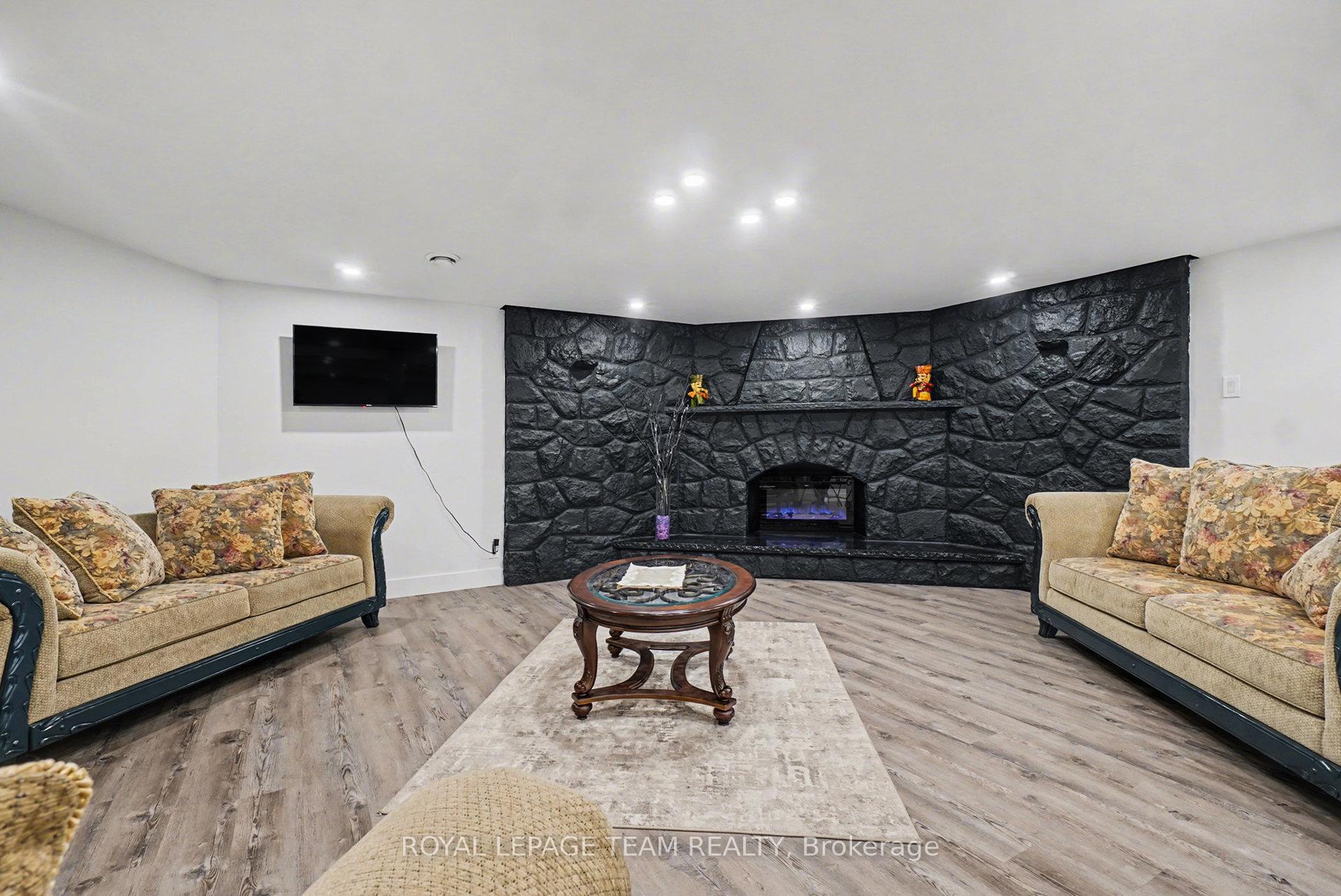 Photo 4 of 1570 River Road, Ottawa, Manotick East to Manotick Station — HOMEH