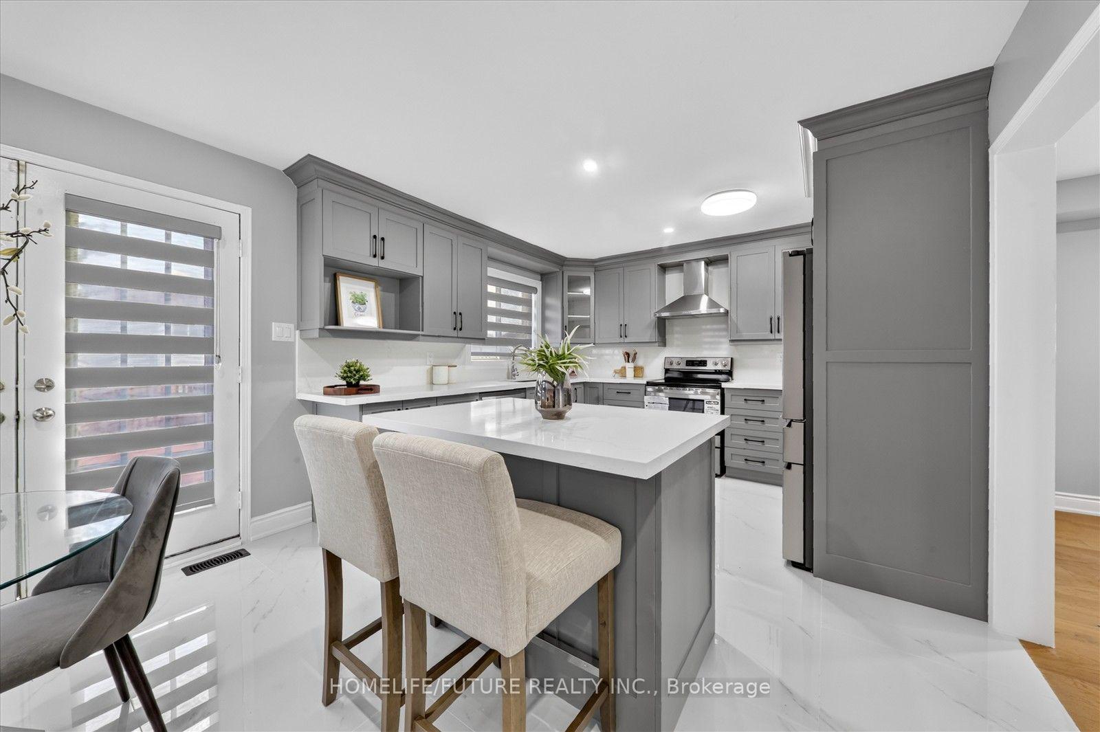 Photo 12 of 40 Tobosa Trail, Brampton, Sandringham-Wellington — HOMEH