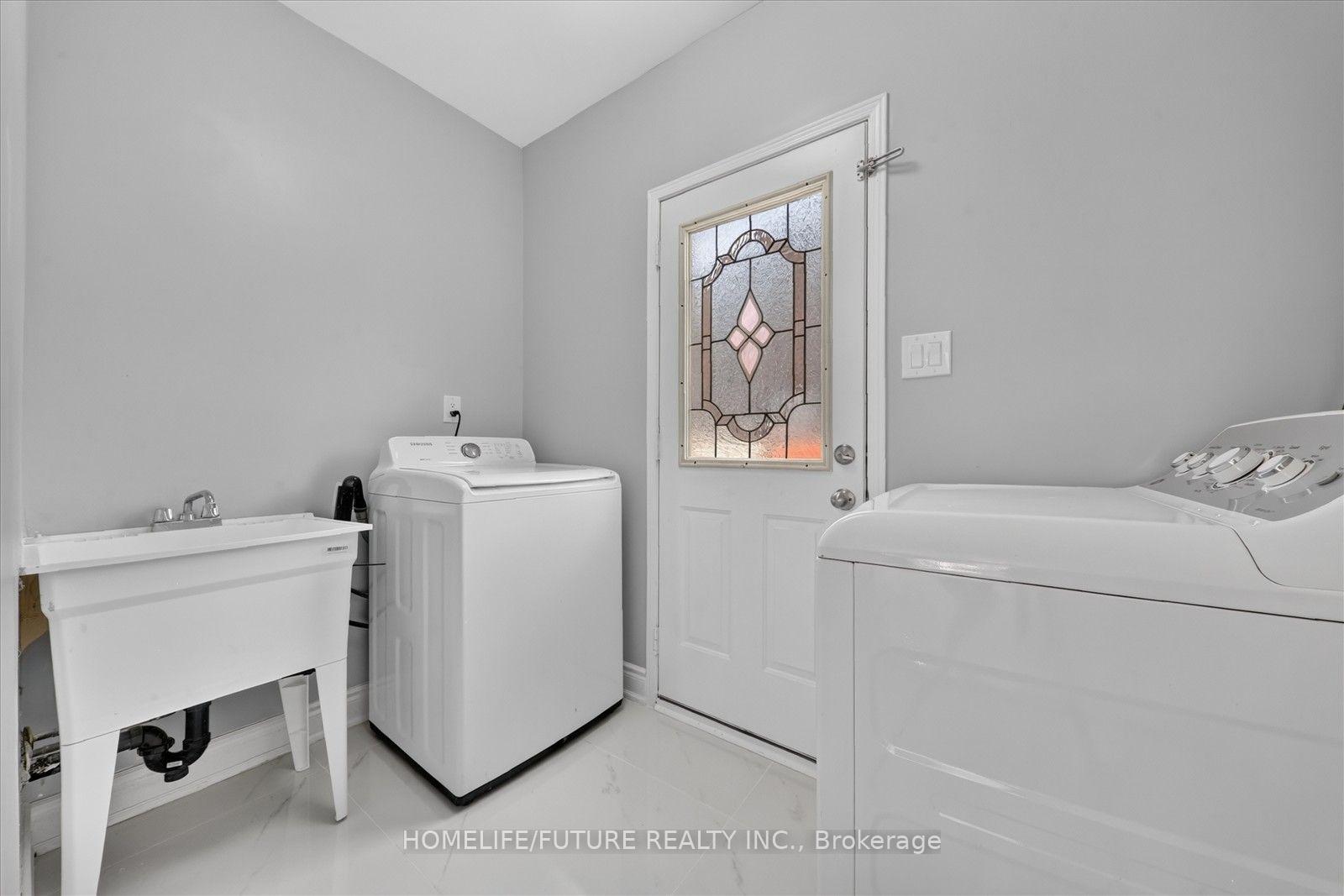Photo 19 of 40 Tobosa Trail, Brampton, Sandringham-Wellington — HOMEH