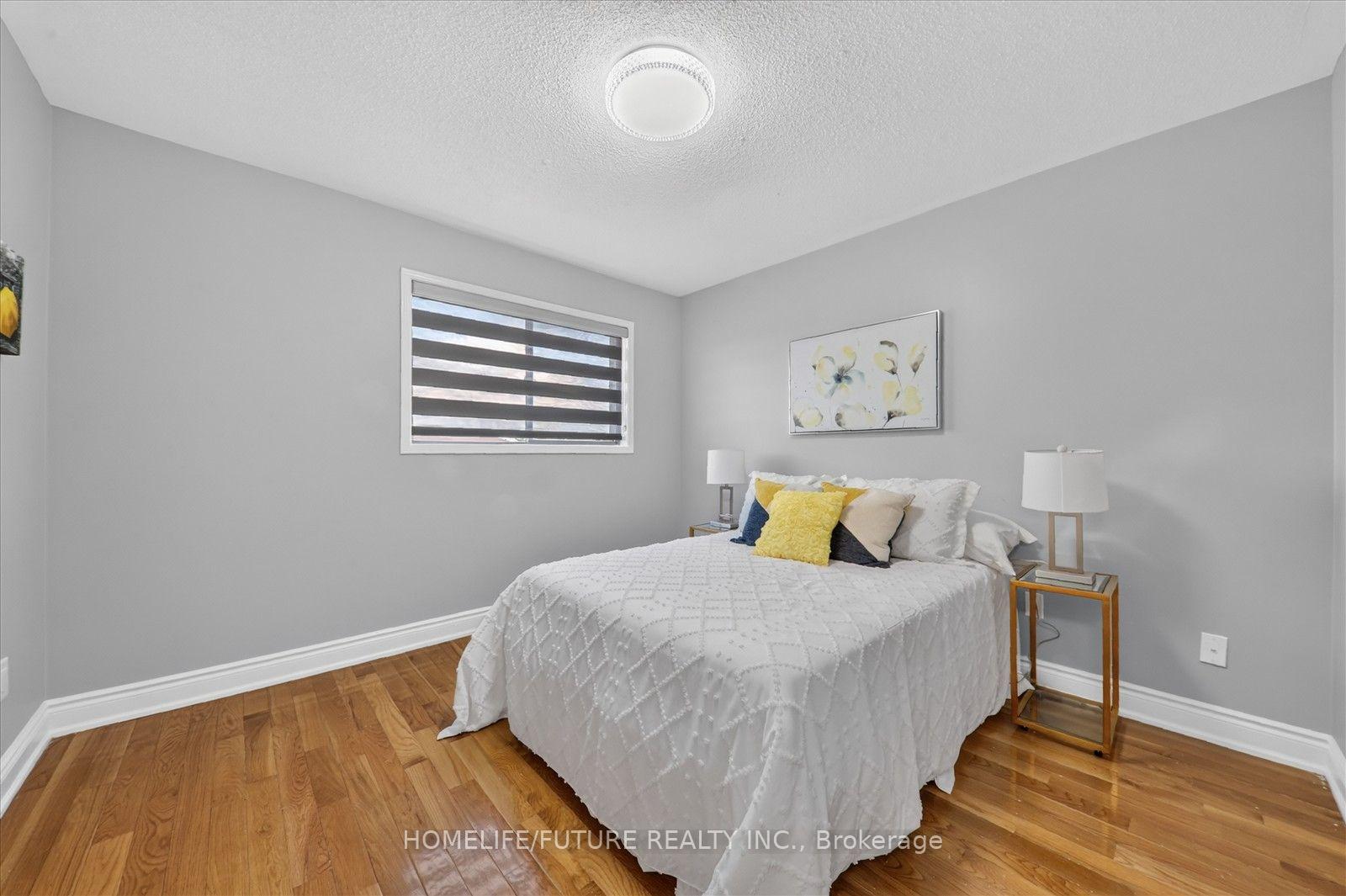 Photo 28 of 40 Tobosa Trail, Brampton, Sandringham-Wellington — HOMEH