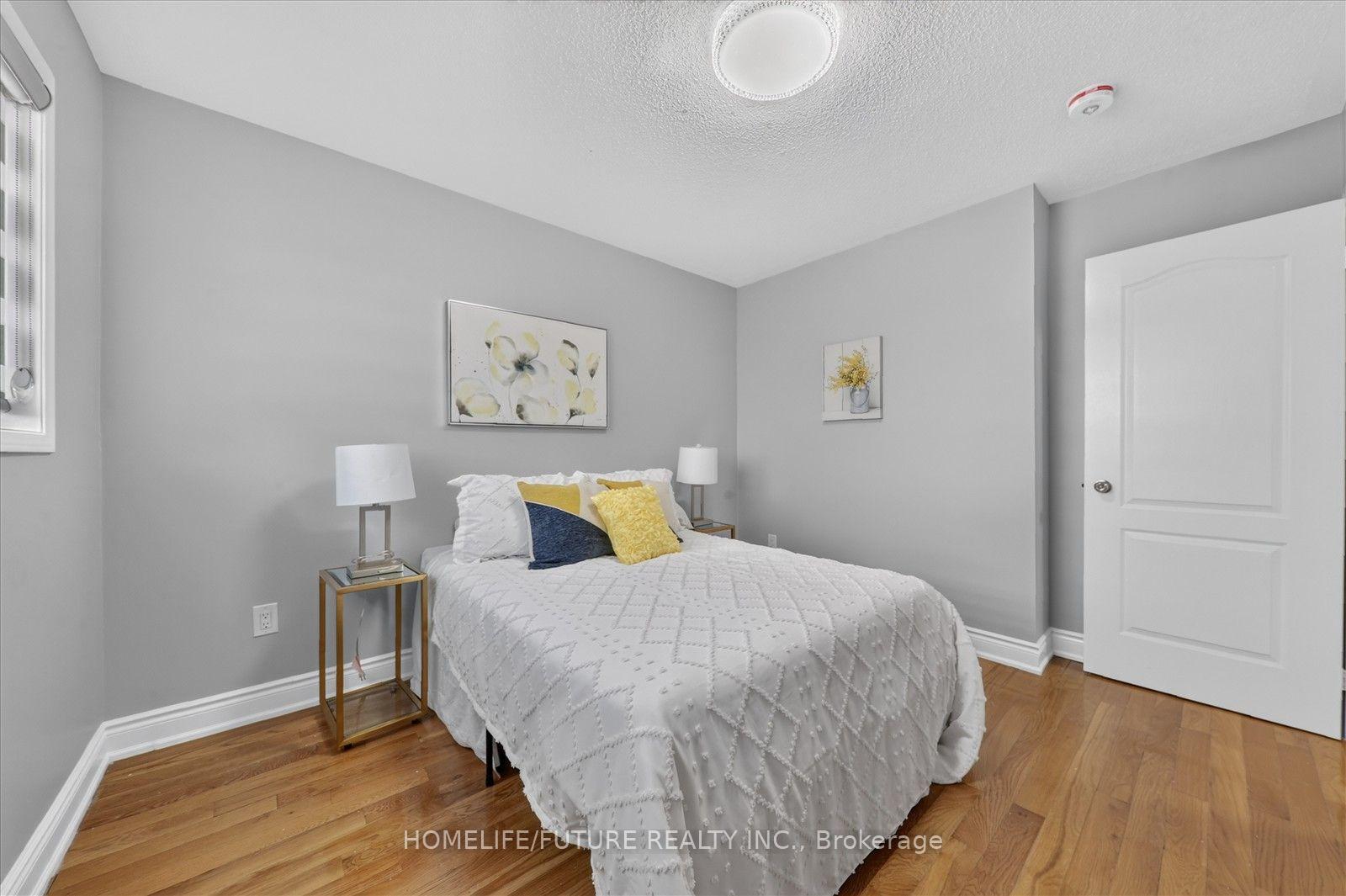 Photo 29 of 40 Tobosa Trail, Brampton, Sandringham-Wellington — HOMEH