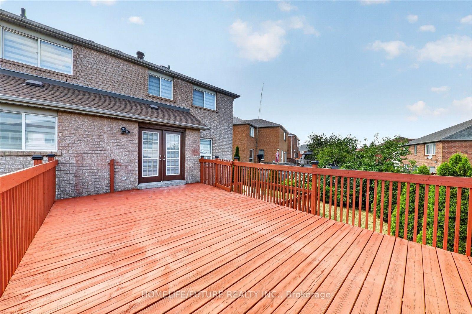 Photo 48 of 40 Tobosa Trail, Brampton, Sandringham-Wellington — HOMEH