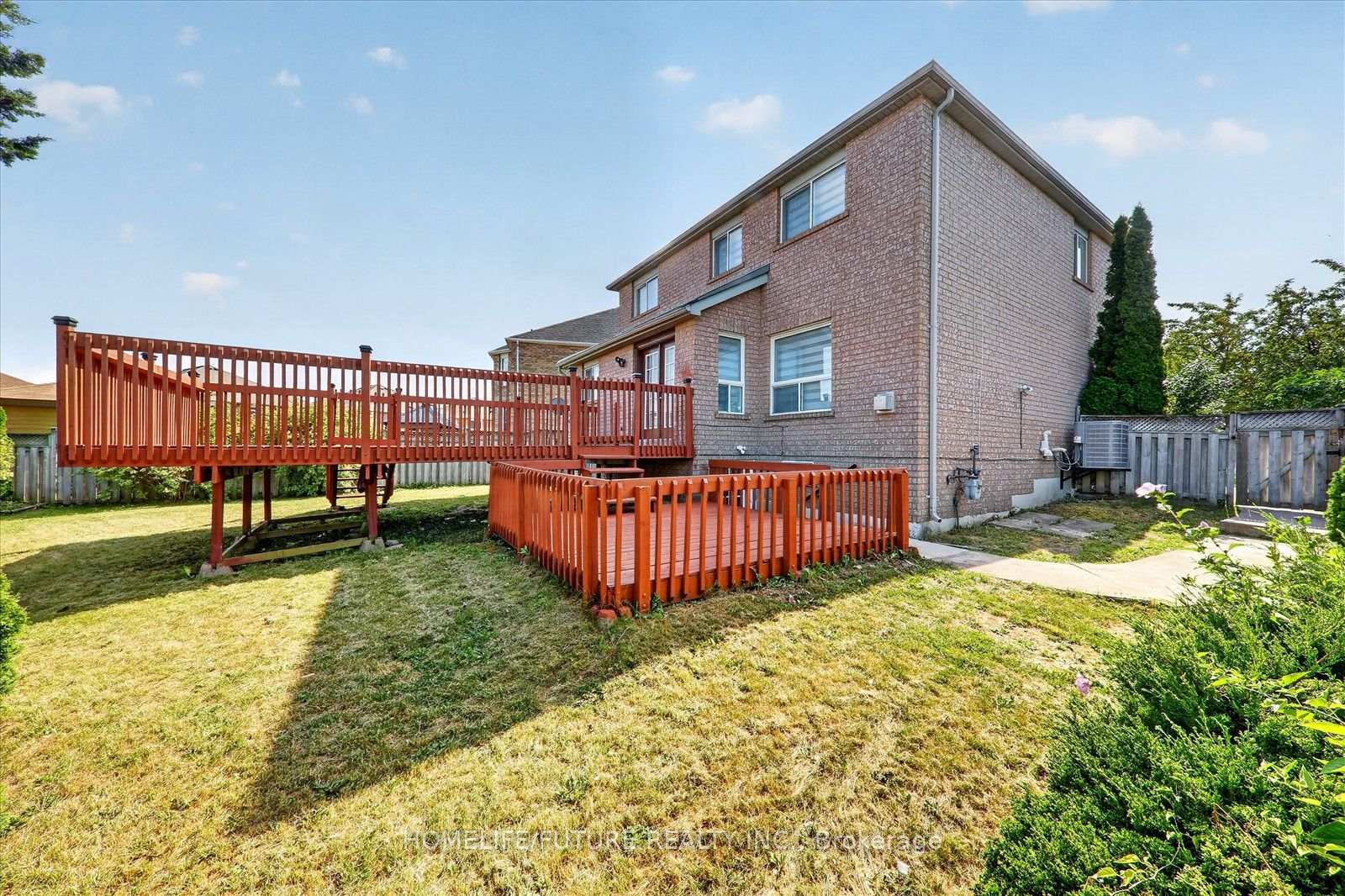Photo 49 of 40 Tobosa Trail, Brampton, Sandringham-Wellington — HOMEH