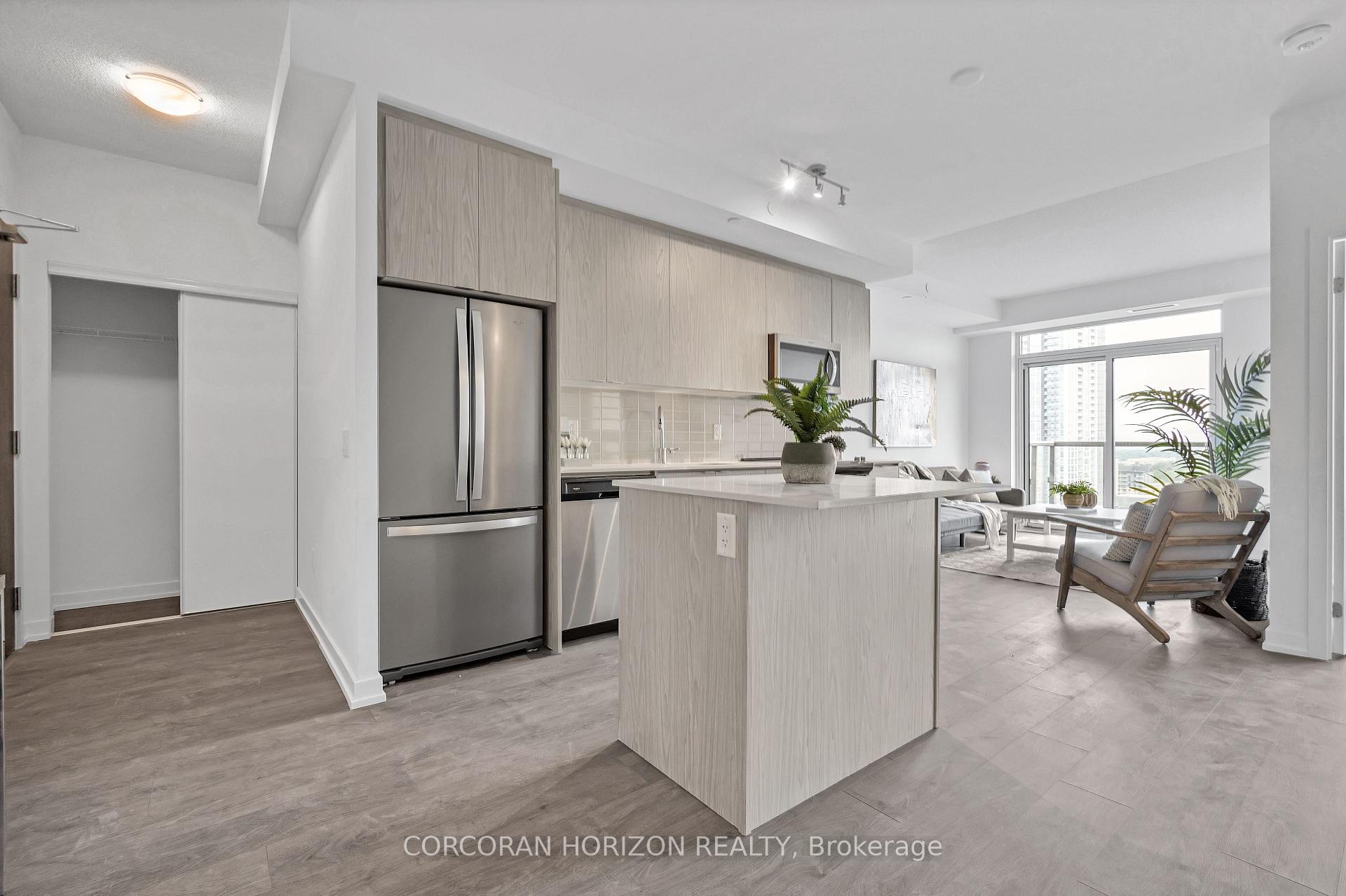 Photo 4 of Unit 1605, 55 Duke Street W, Kitchener, City Commercial Core — HOMEH