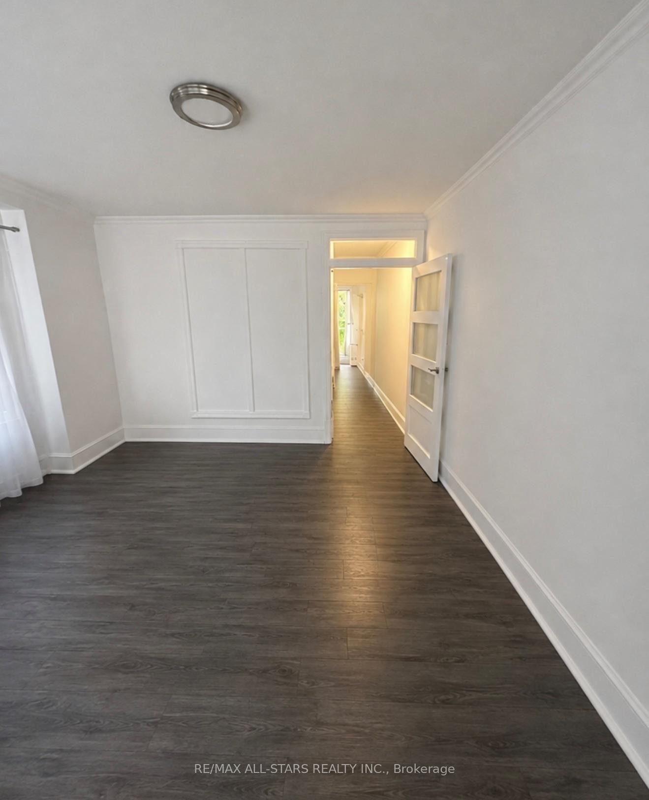Photo 13 of Unit 200, 1918A Queen Street E, Toronto, The Beaches — HOMEH