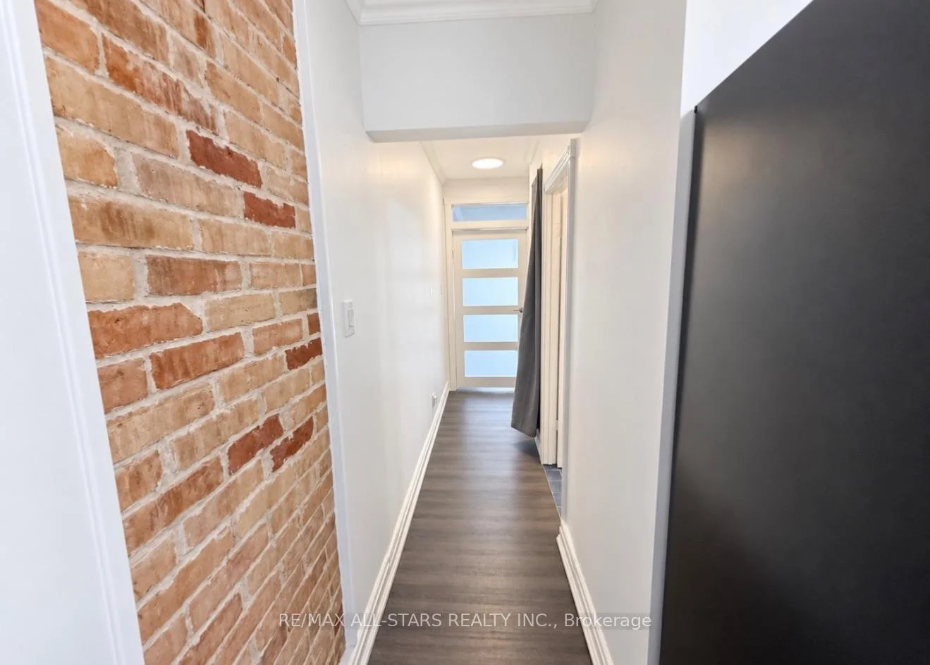 Photo 22 of Unit 200, 1918A Queen Street E, Toronto, The Beaches — HOMEH