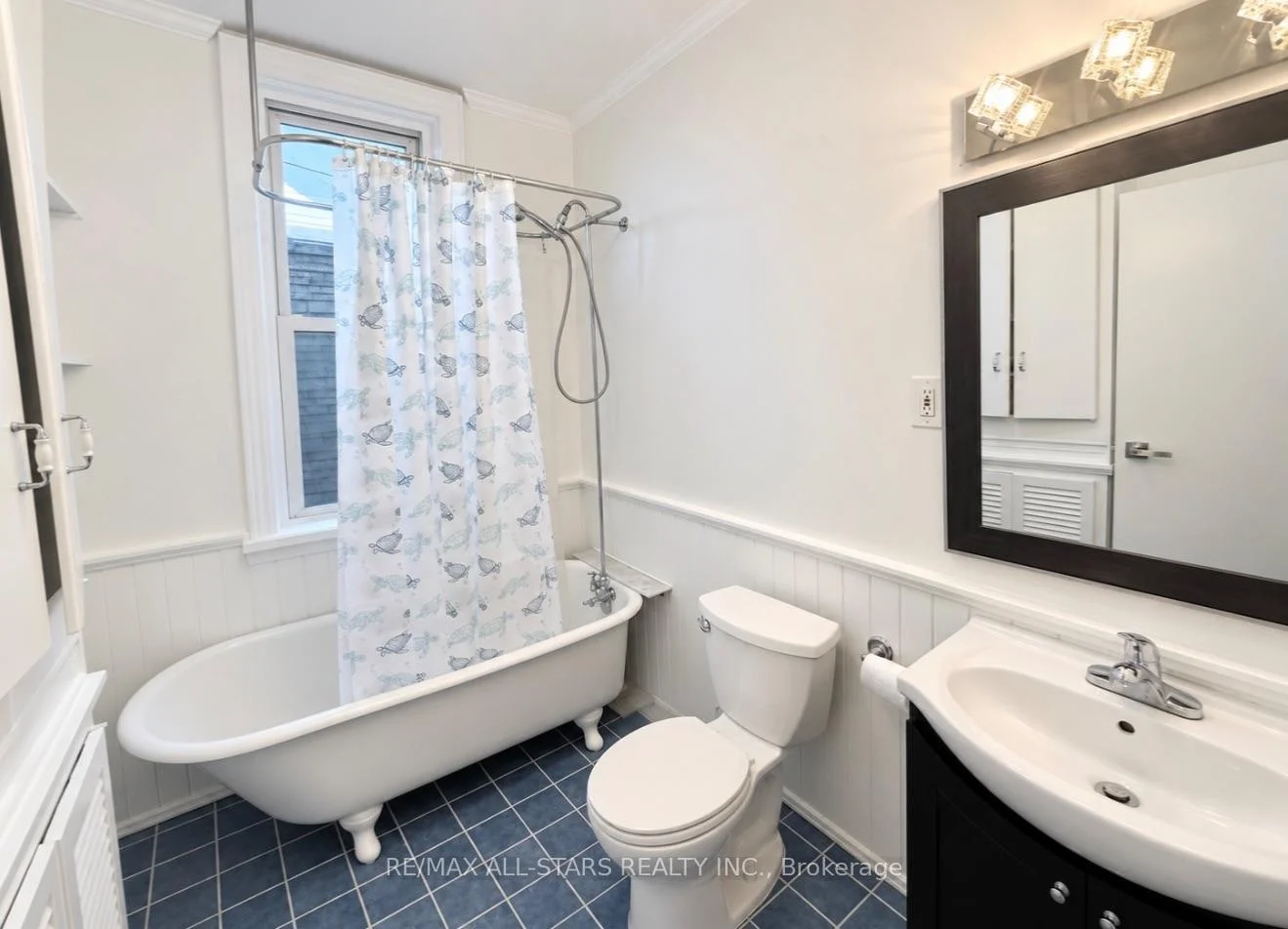 Photo 23 of Unit 200, 1918A Queen Street E, Toronto, The Beaches — HOMEH