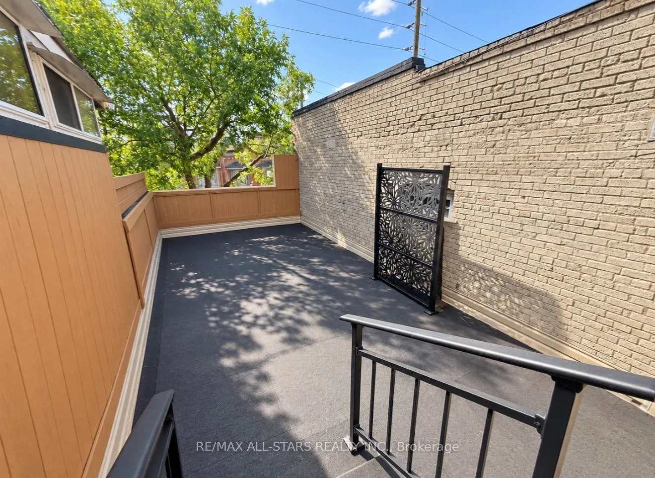 Photo 27 of Unit 200, 1918A Queen Street E, Toronto, The Beaches — HOMEH
