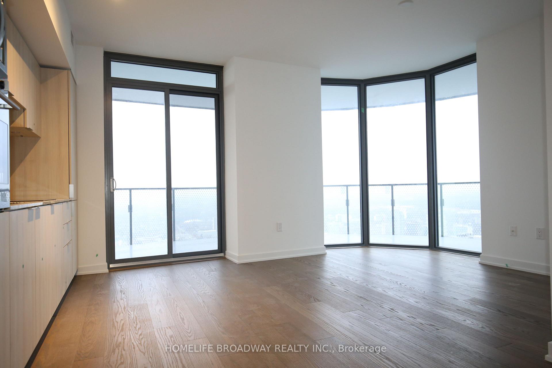 Photo 4 of Unit 5708, 11 Wellesley Street W, Toronto, Bay Street Corridor — HOMEH