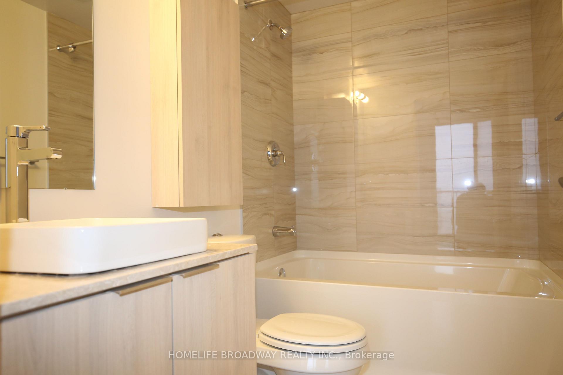 Photo 9 of Unit 5708, 11 Wellesley Street W, Toronto, Bay Street Corridor — HOMEH