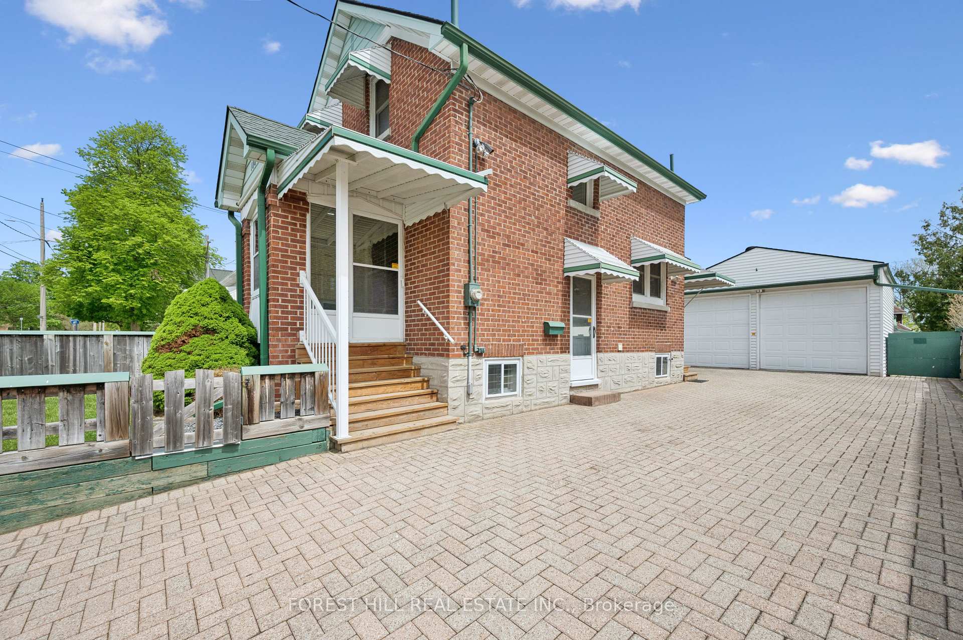 Photo 4 of 188 Wentworth Avenue, Kitchener, St. Marys Hospital — HOMEH