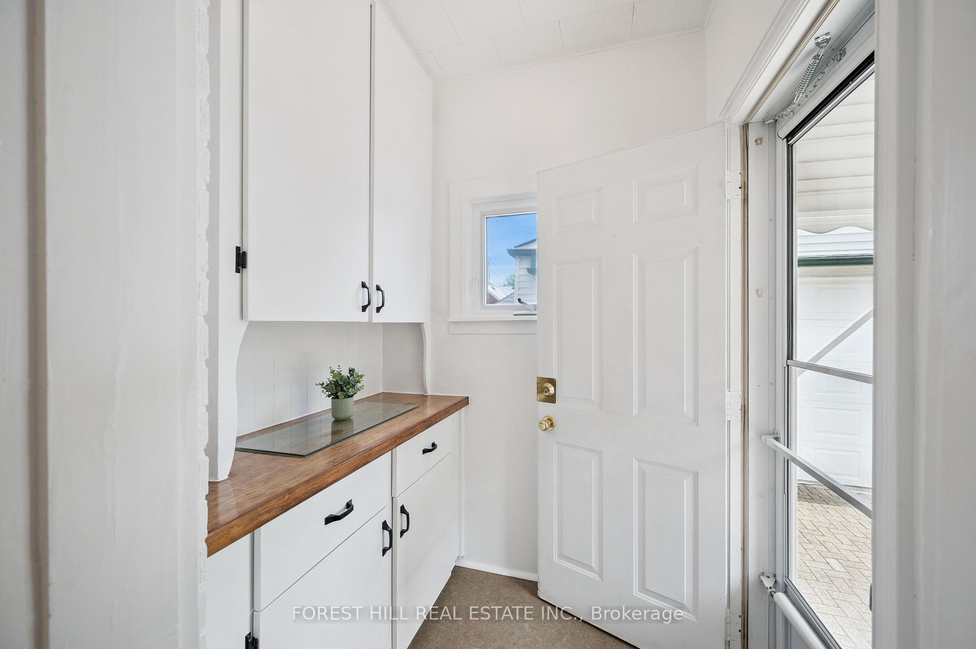 Photo 16 of 188 Wentworth Avenue, Kitchener, St. Marys Hospital — HOMEH