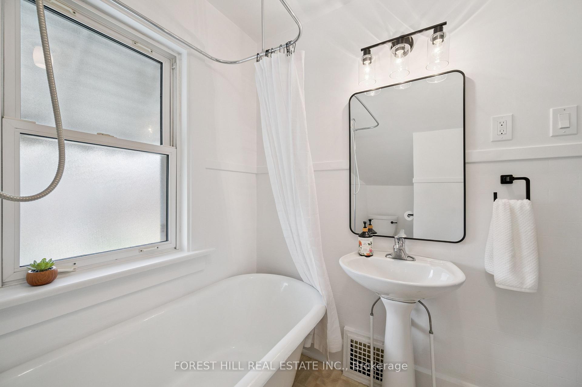 Photo 23 of 188 Wentworth Avenue, Kitchener, St. Marys Hospital — HOMEH
