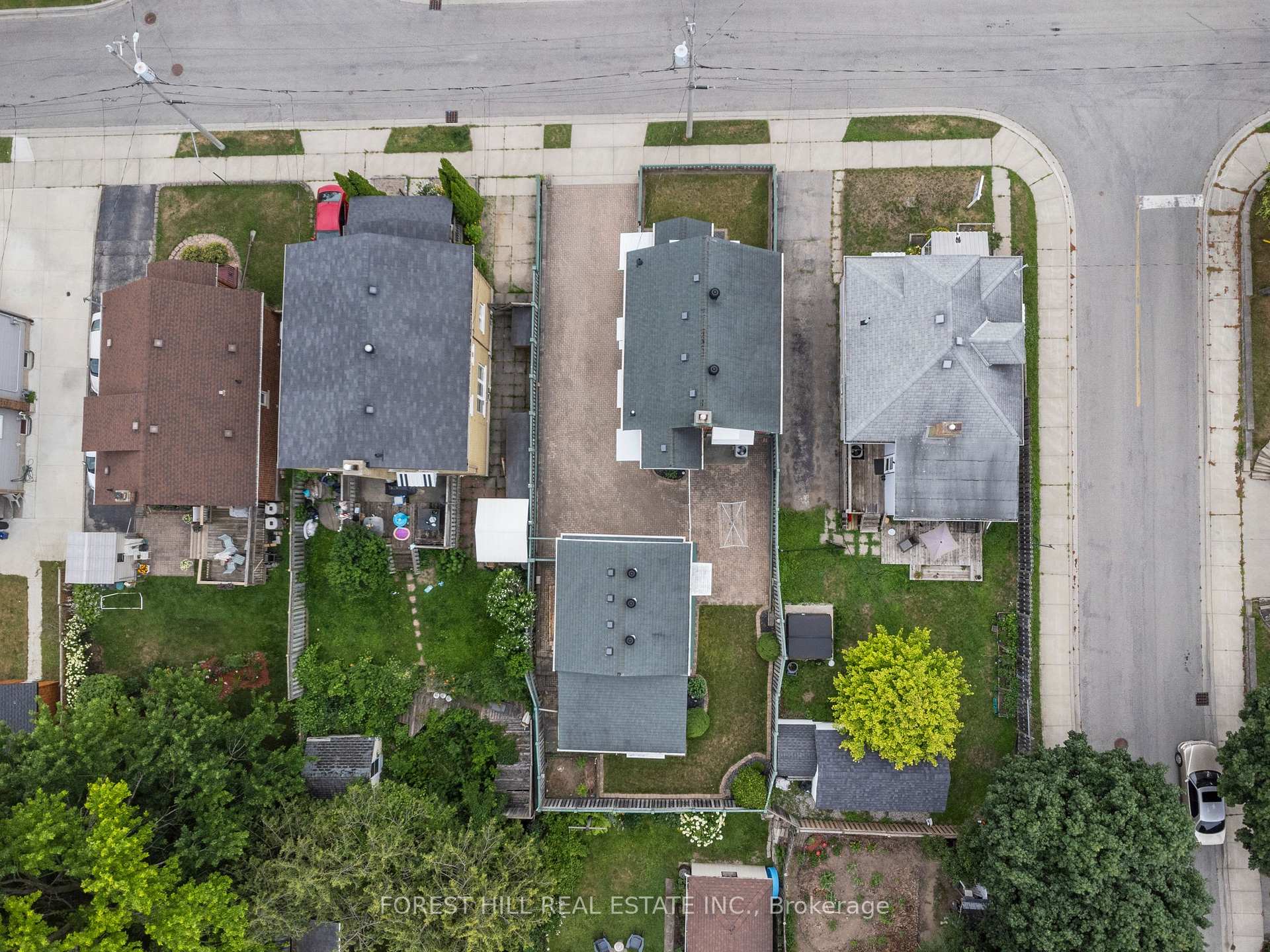 Photo 33 of 188 Wentworth Avenue, Kitchener, St. Marys Hospital — HOMEH