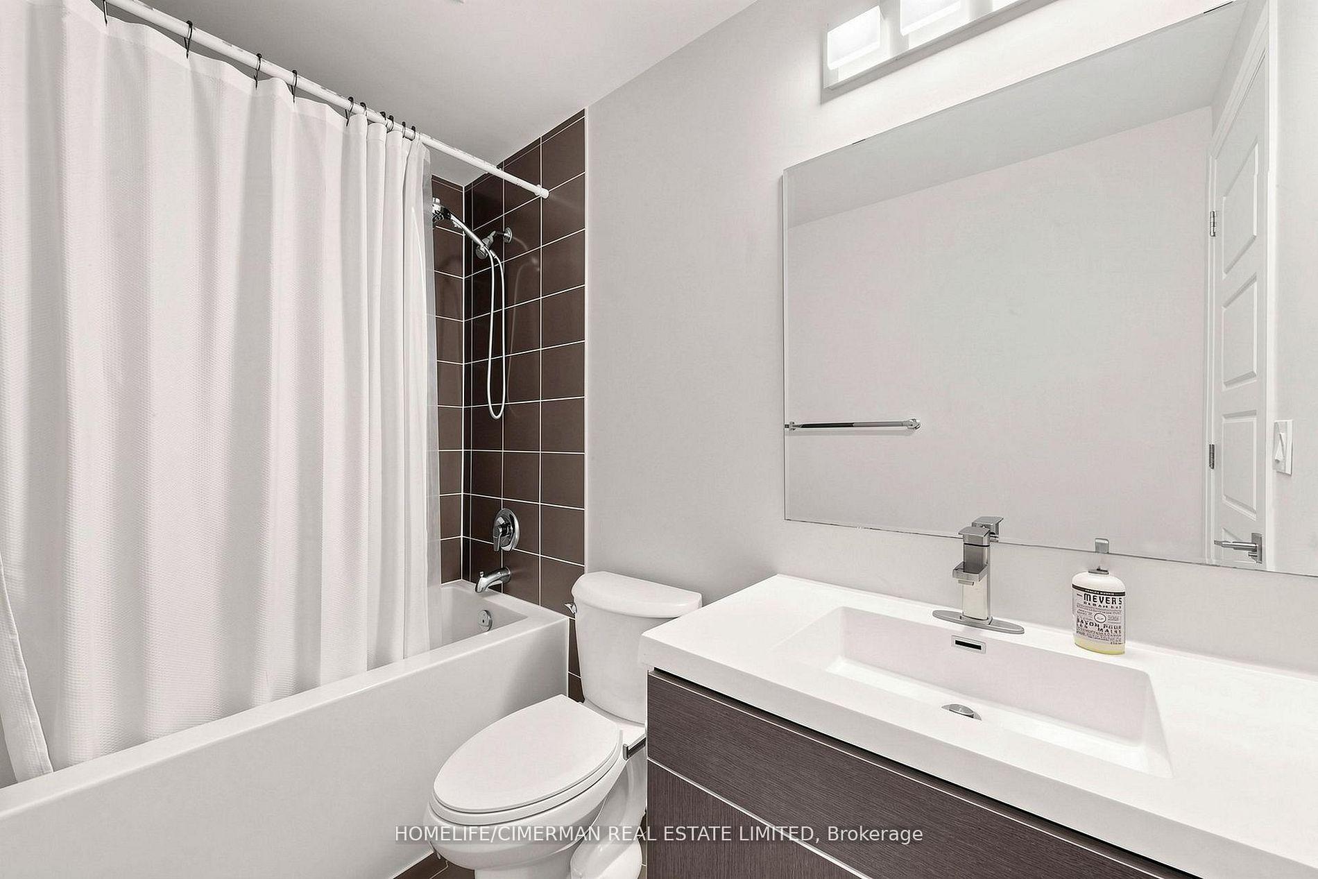 Photo 32 of Unit 113, 3028 Creekshore Common, Oakville, Rural Oakville — HOMEH