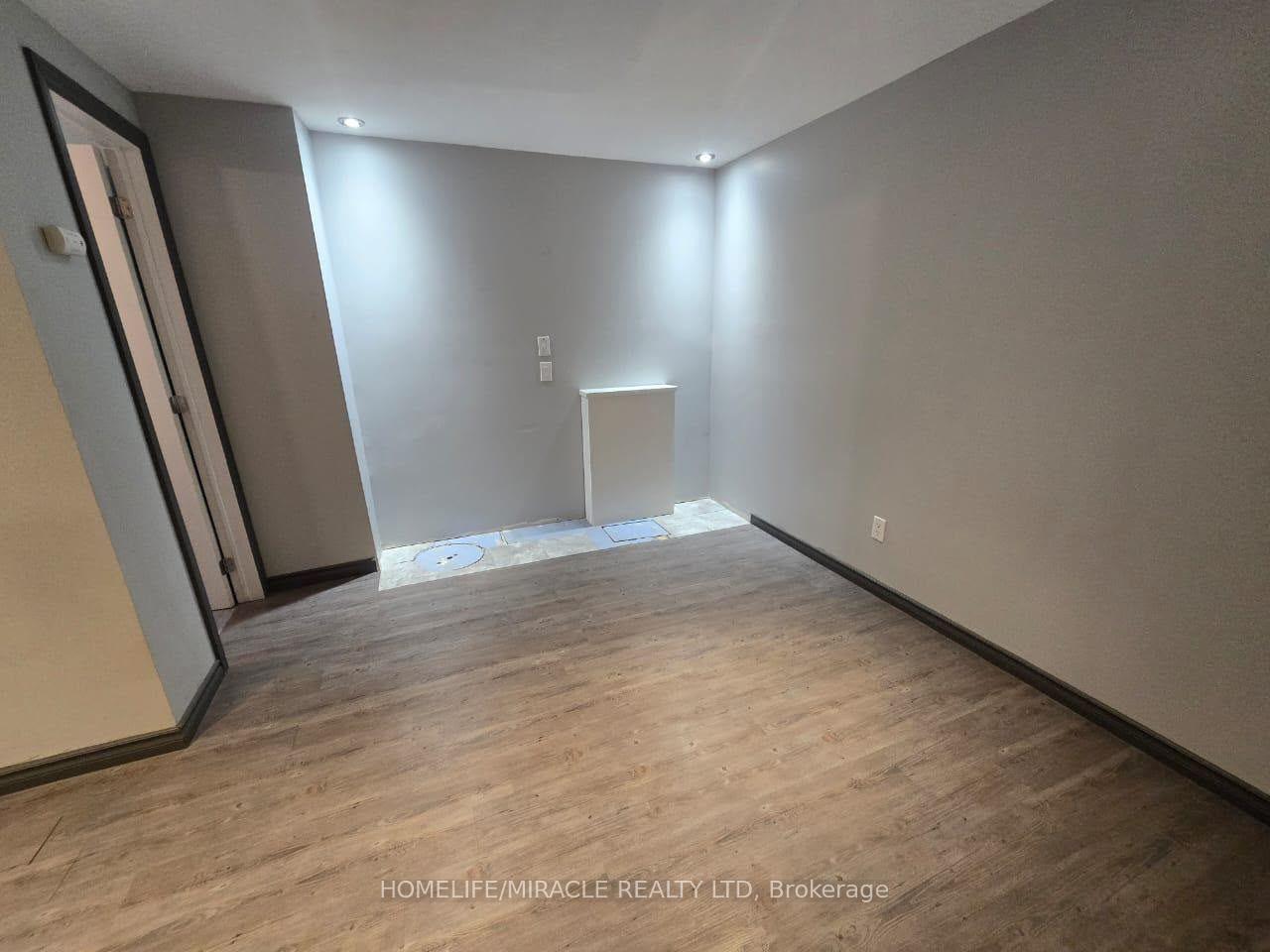 Photo 6 of 142 Hillmer Road, Cambridge, Christopher-Champlain — HOMEH