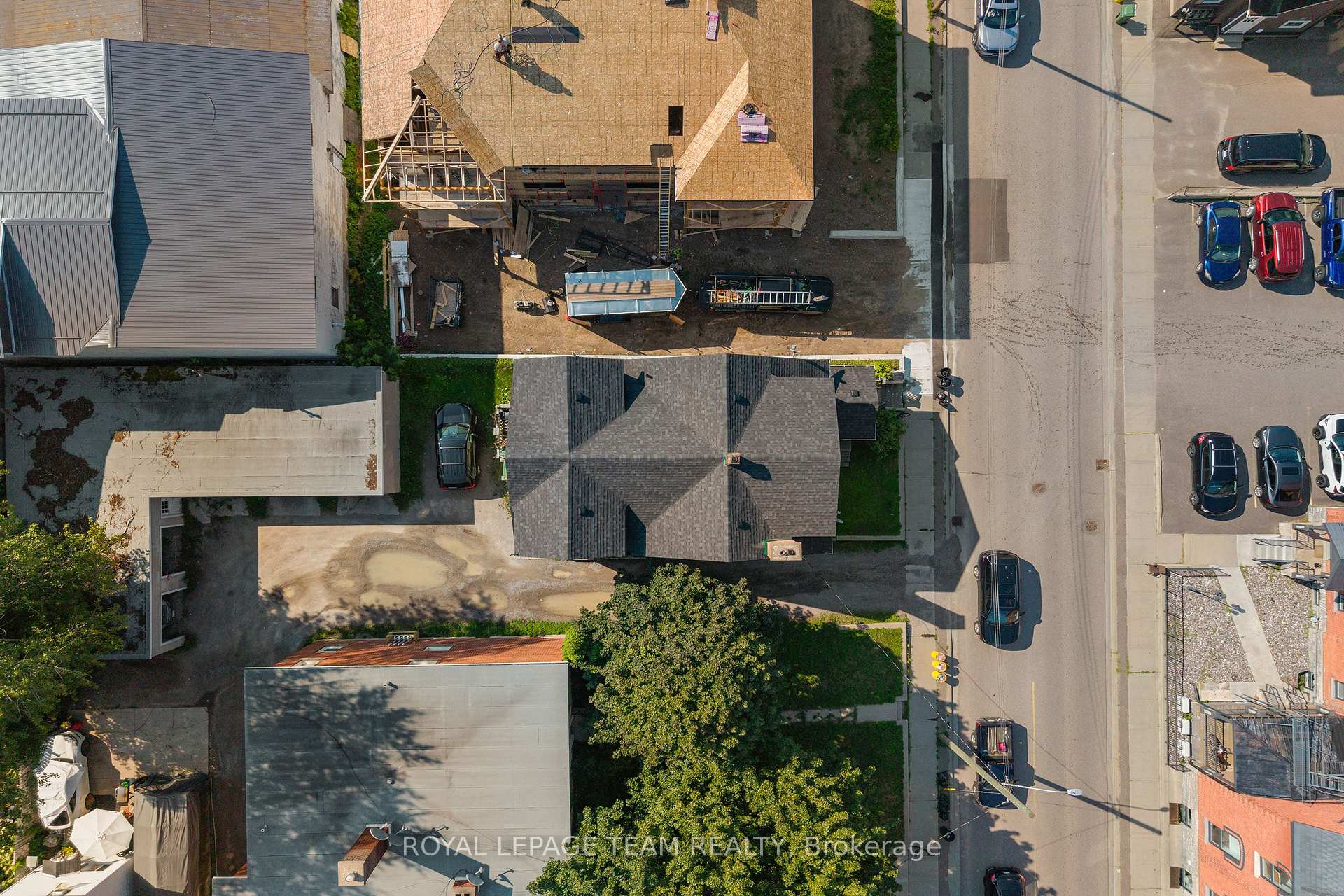 Photo 3 of 229 Cecelia Street, Pembroke, Pembroke — HOMEH