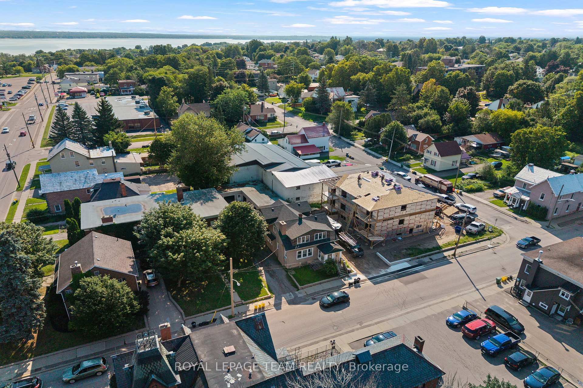 Photo 5 of 229 Cecelia Street, Pembroke, Pembroke — HOMEH