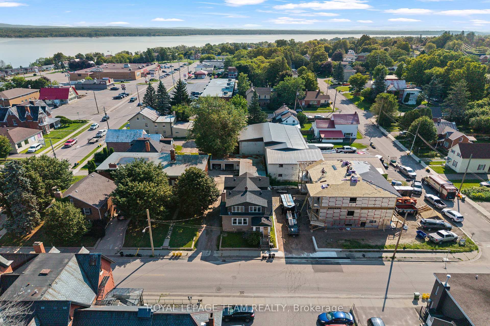 Photo 7 of 229 Cecelia Street, Pembroke, Pembroke — HOMEH