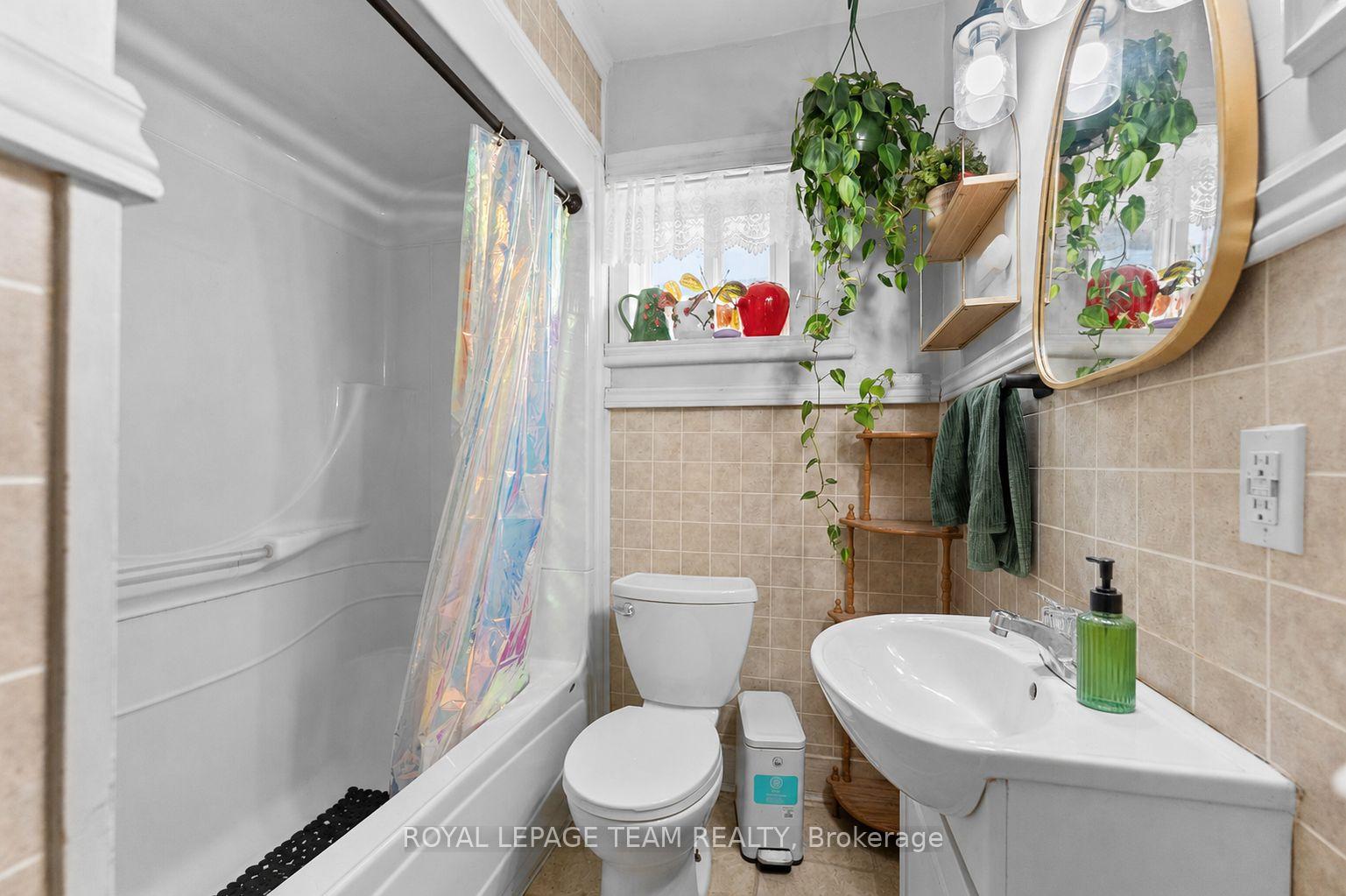 Photo 14 of 229 Cecelia Street, Pembroke, Pembroke — HOMEH