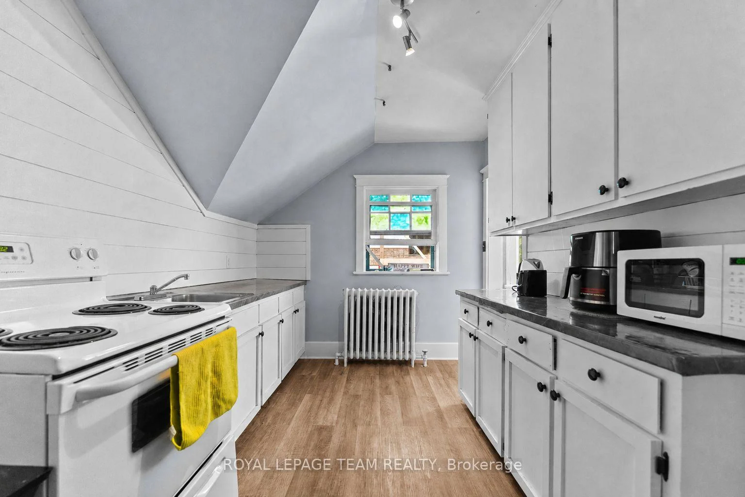 Photo 32 of 229 Cecelia Street, Pembroke, Pembroke — HOMEH