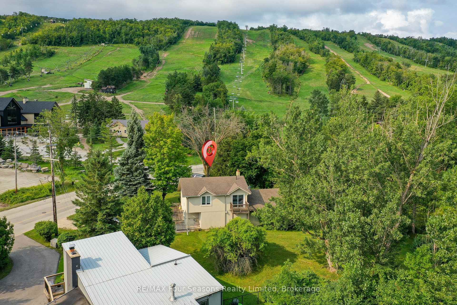 Photo 3 of 163 Craigleith Road, Blue Mountains — HOMEH