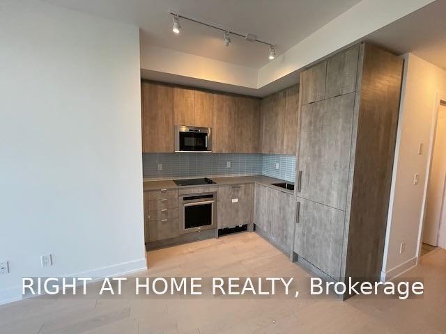 Photo 14 of Unit 1510, 181 Bedford Road, Toronto, The Annex — HOMEH