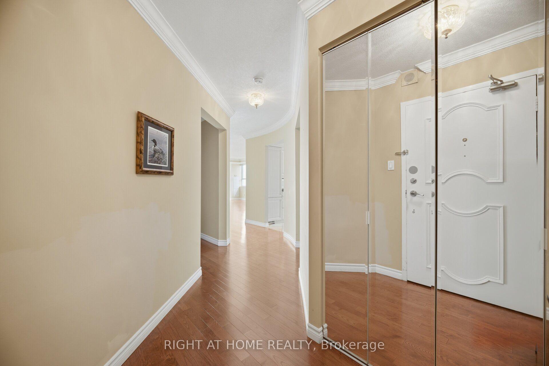 Photo 6 of Unit 1104, 5280 Lakeshore Road, Burlington, Appleby — HOMEH