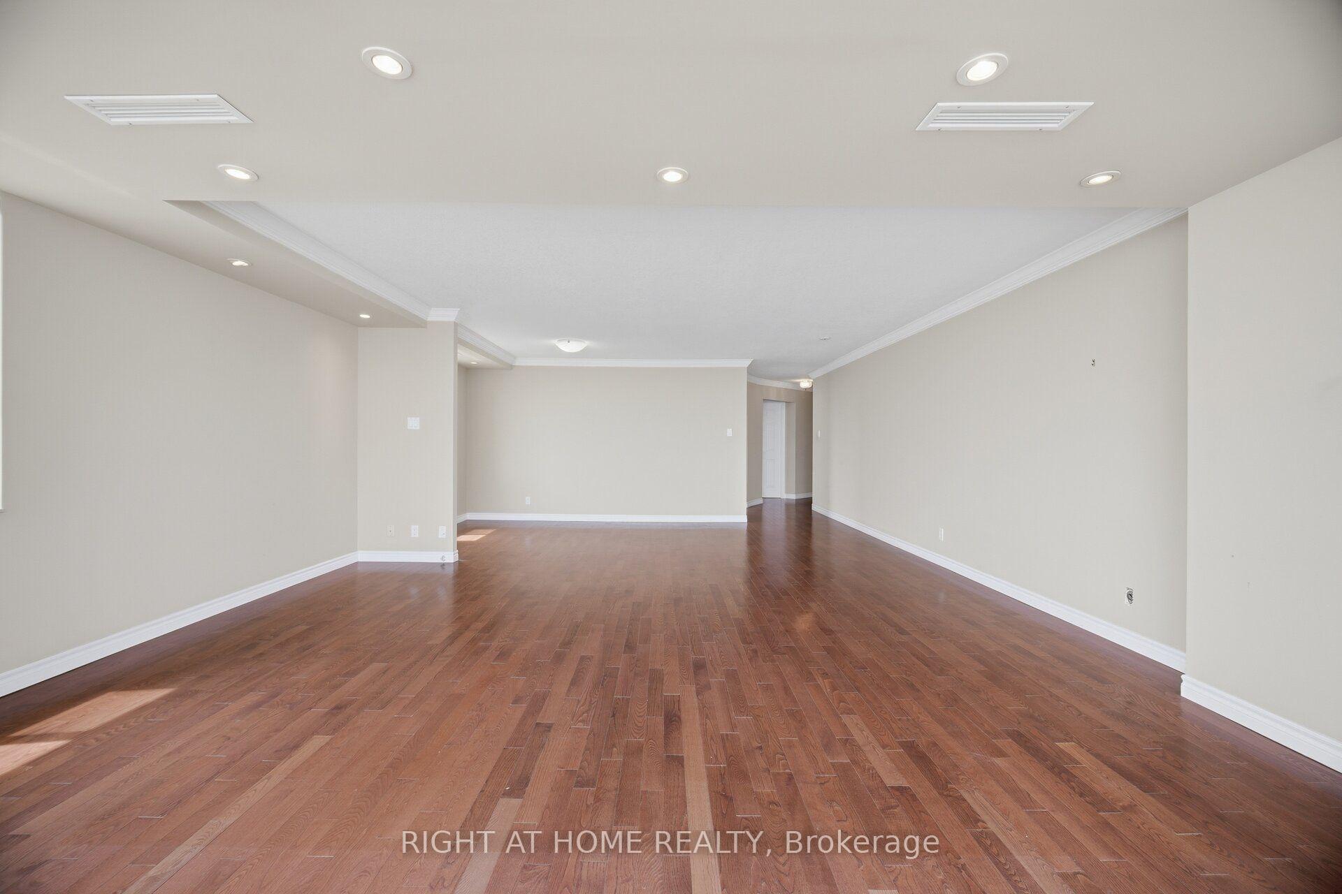 Photo 9 of Unit 1104, 5280 Lakeshore Road, Burlington, Appleby — HOMEH