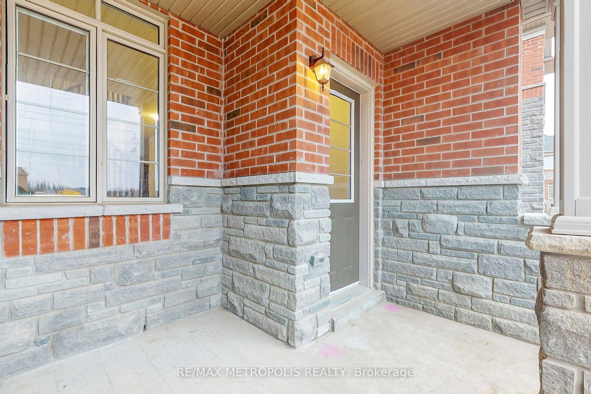 Photo 7 of 9 Caton Lane, Ajax, Northwest Ajax — HOMEH