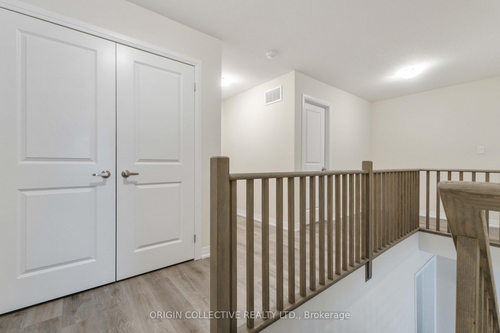 Photo 5 of Unit 14, 185 Bedrock Drive S, Hamilton, Stoney Creek Mountain — HOMEH
