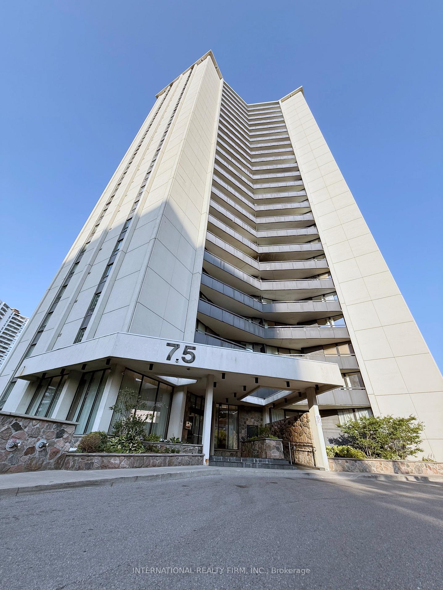 Photo 10 of Unit PH03, 75 Graydon Hall Drive, North York, Parkwoods-Donalda — HOMEH
