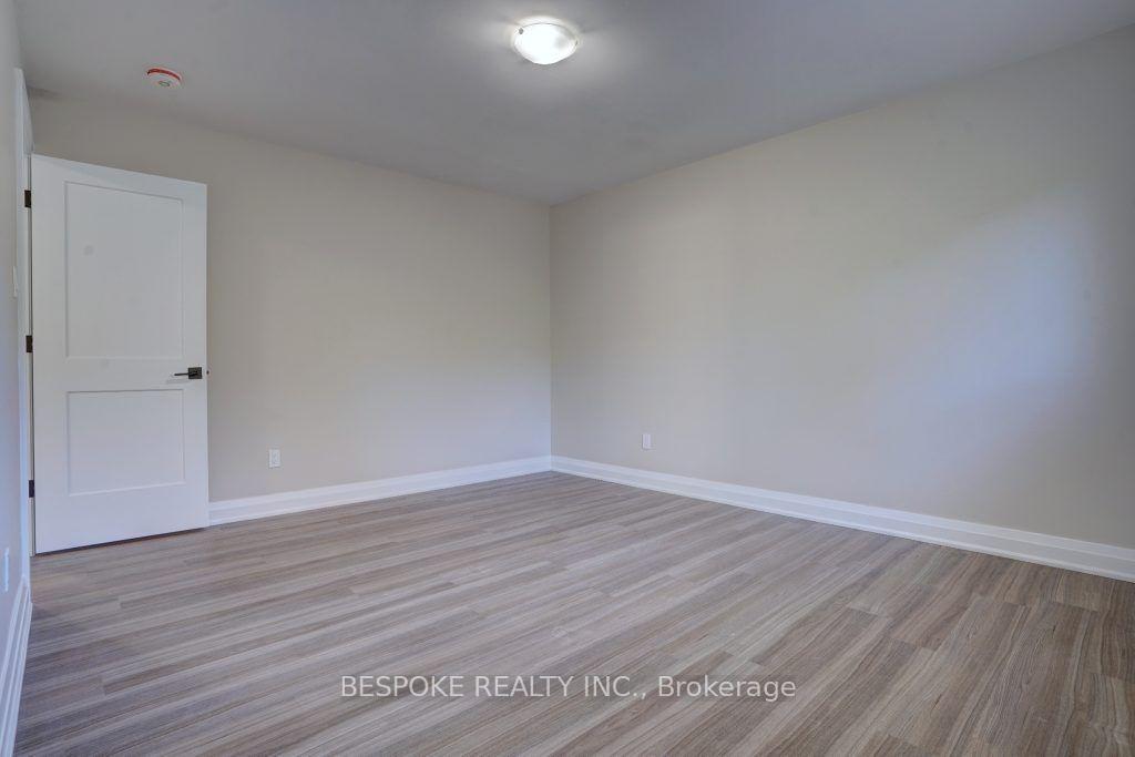 Photo 10 of Unit Main, 370 Colonsay Court, Oshawa, McLaughlin — HOMEH