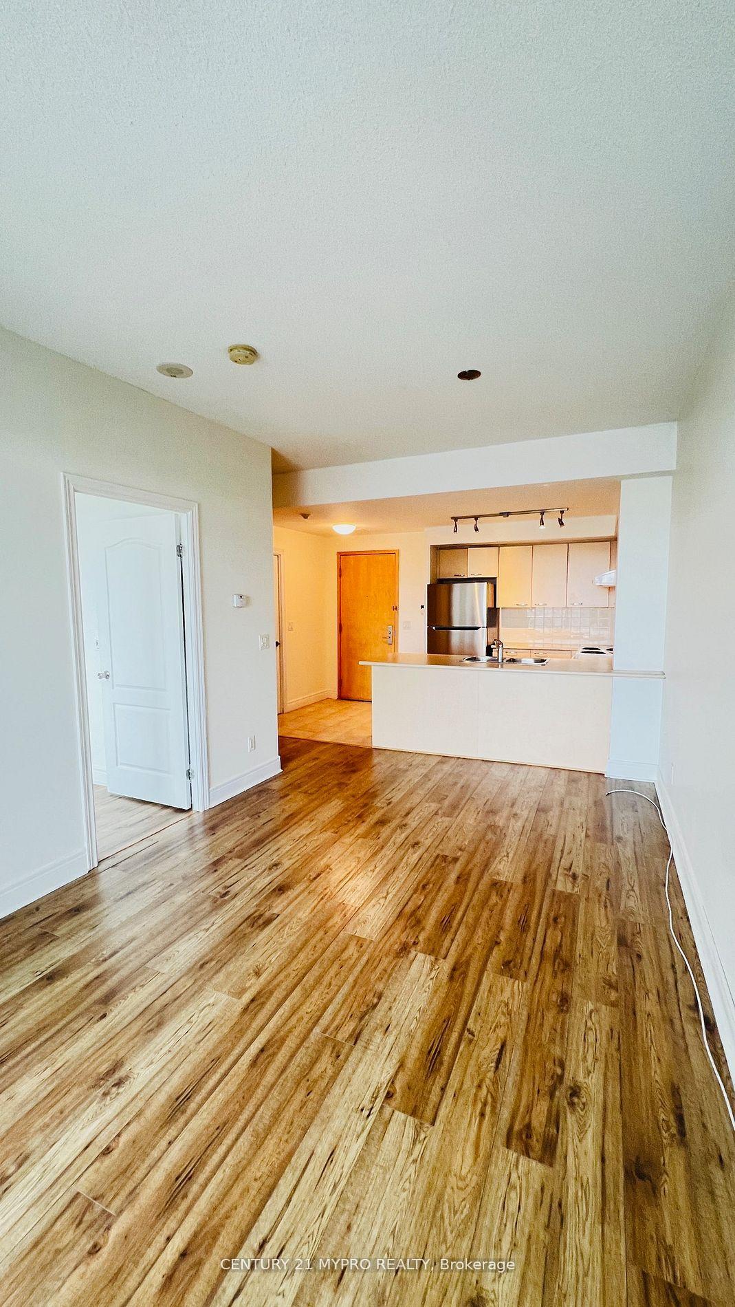 Photo 3 of Unit 1022, 48 Suncrest Boulevard, Markham, Commerce Valley — HOMEH