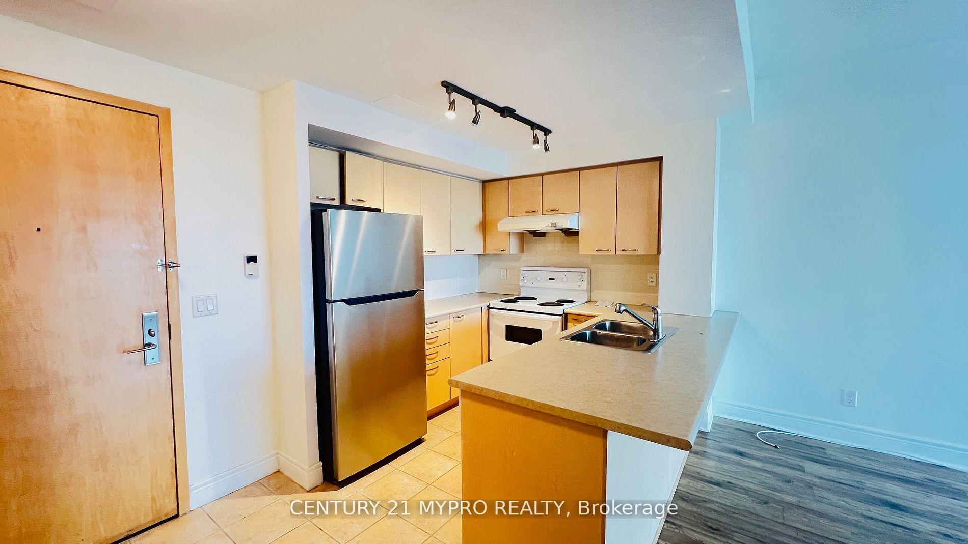 Photo 4 of Unit 1022, 48 Suncrest Boulevard, Markham, Commerce Valley — HOMEH