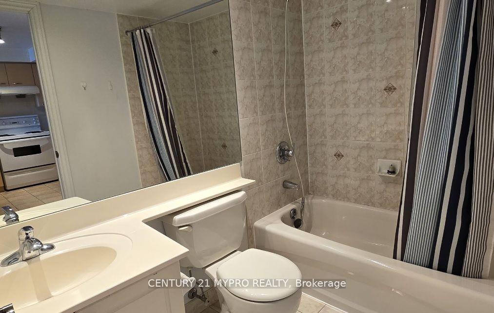 Photo 6 of Unit 1022, 48 Suncrest Boulevard, Markham, Commerce Valley — HOMEH